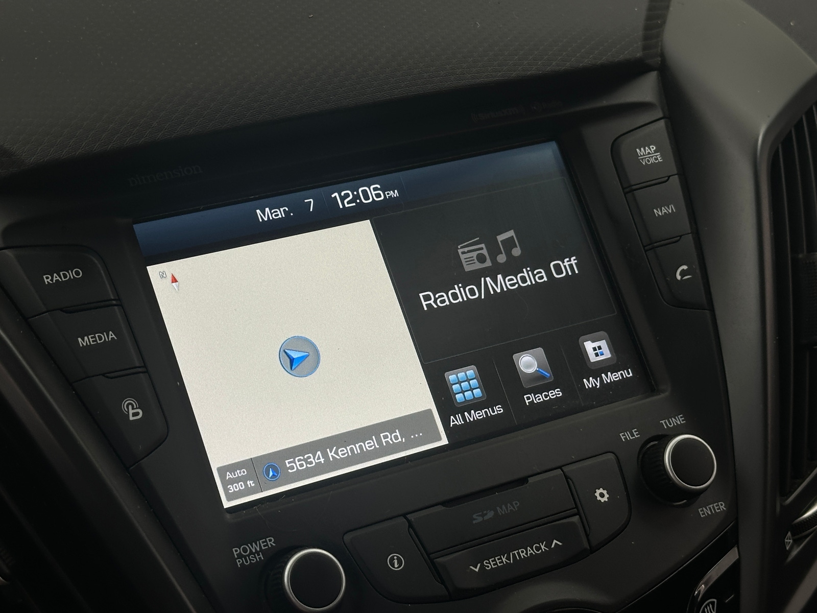 Thumbnail: 2016 Hyundai Veloster - 3