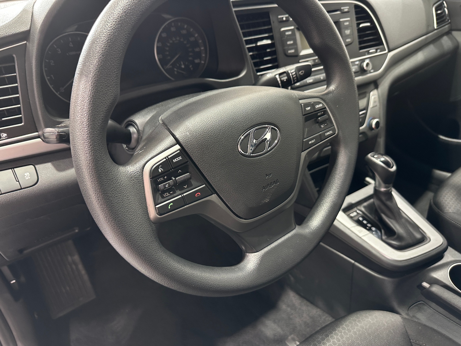 Thumbnail: 2018 Hyundai Elantra - 5