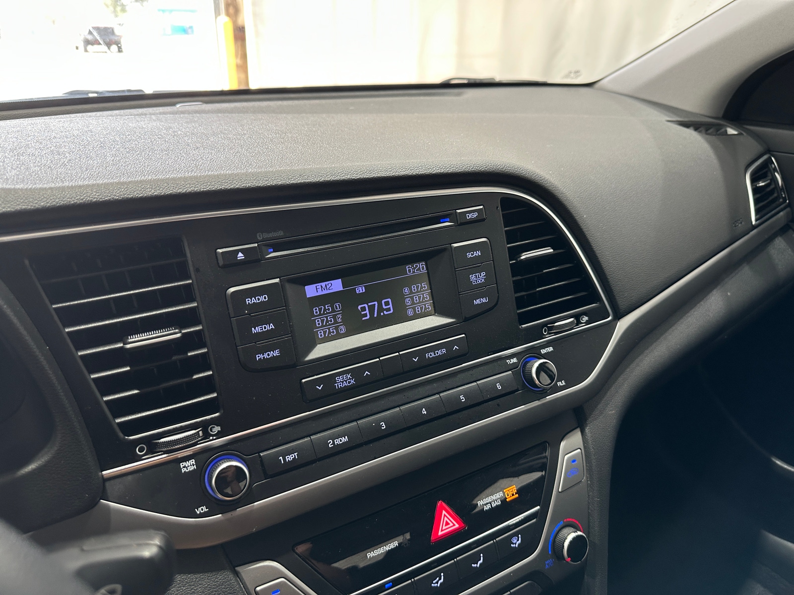 Thumbnail: 2018 Hyundai Elantra - 4