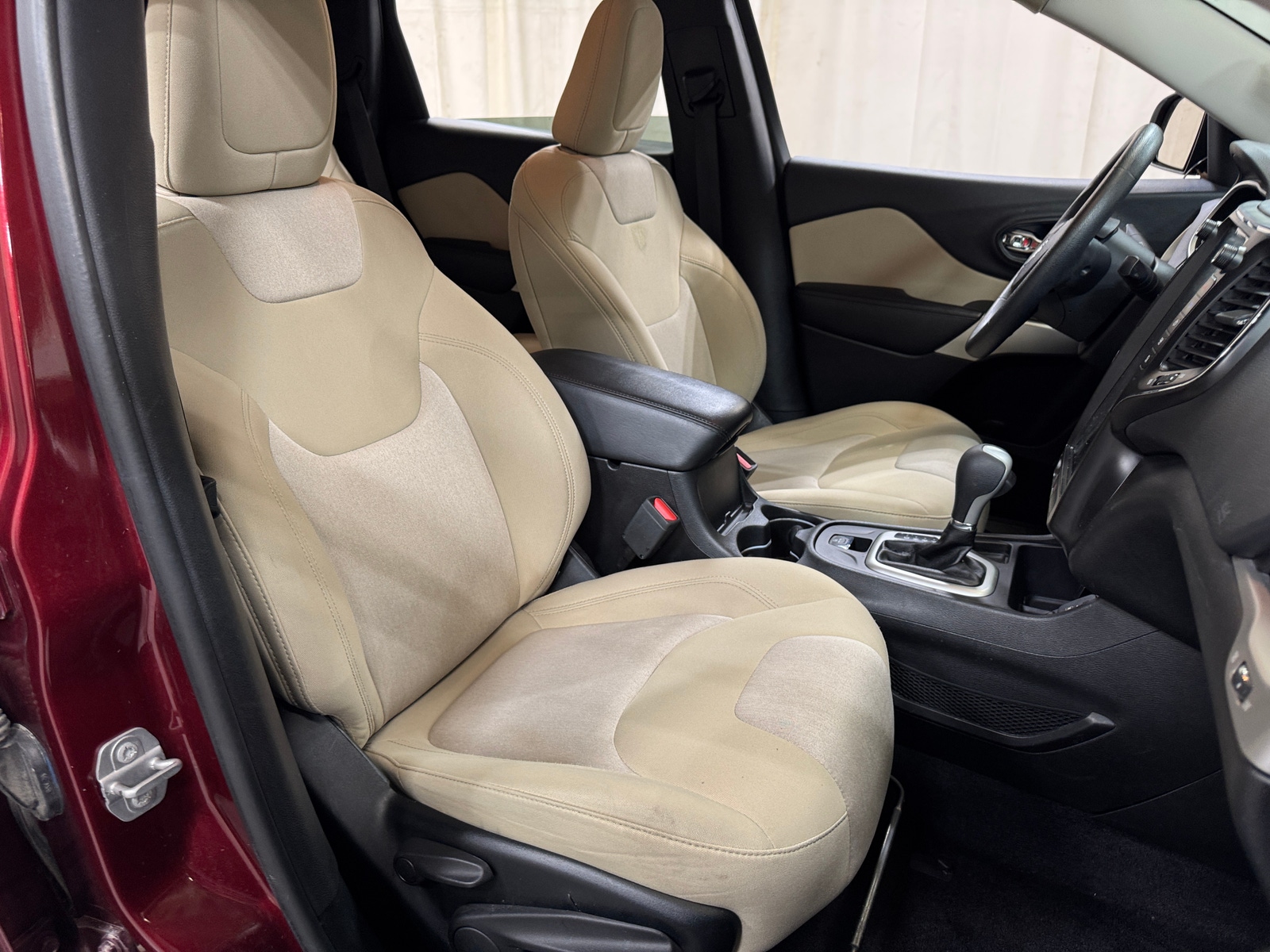 Thumbnail: 2018 Jeep Cherokee - 2