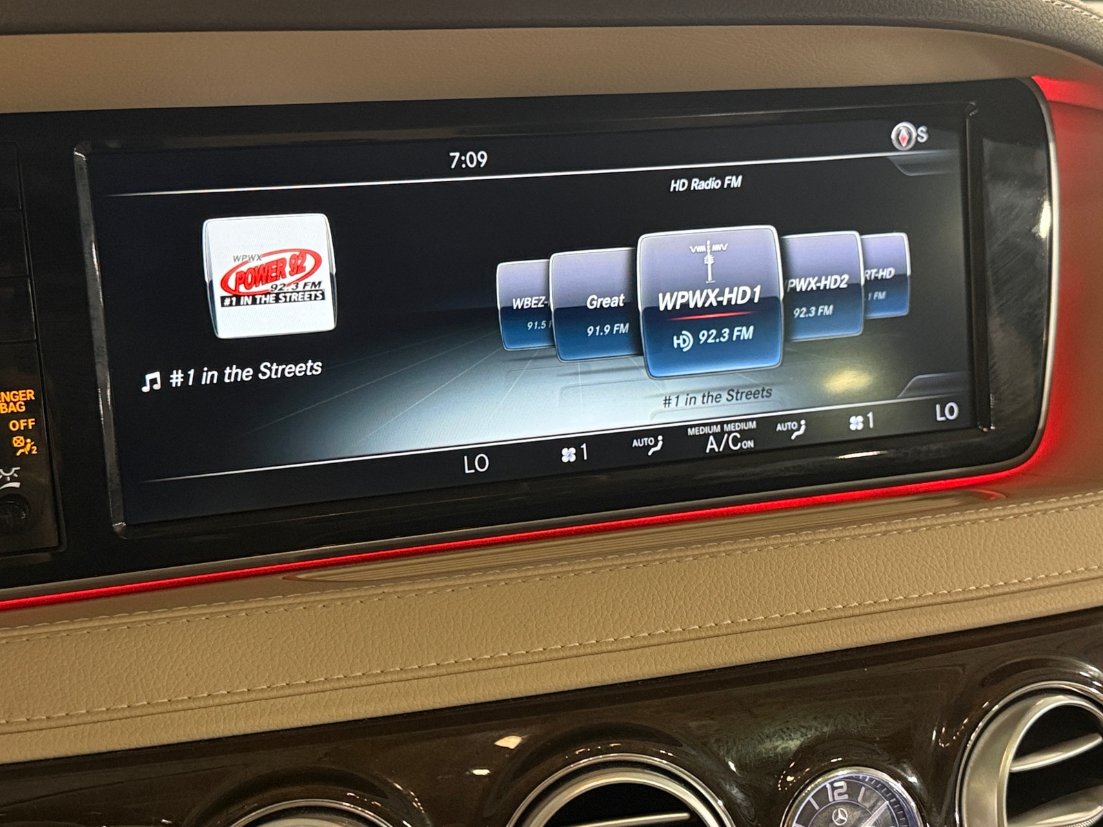 Thumbnail: 2016 Mercedes-Benz S-Class - 3