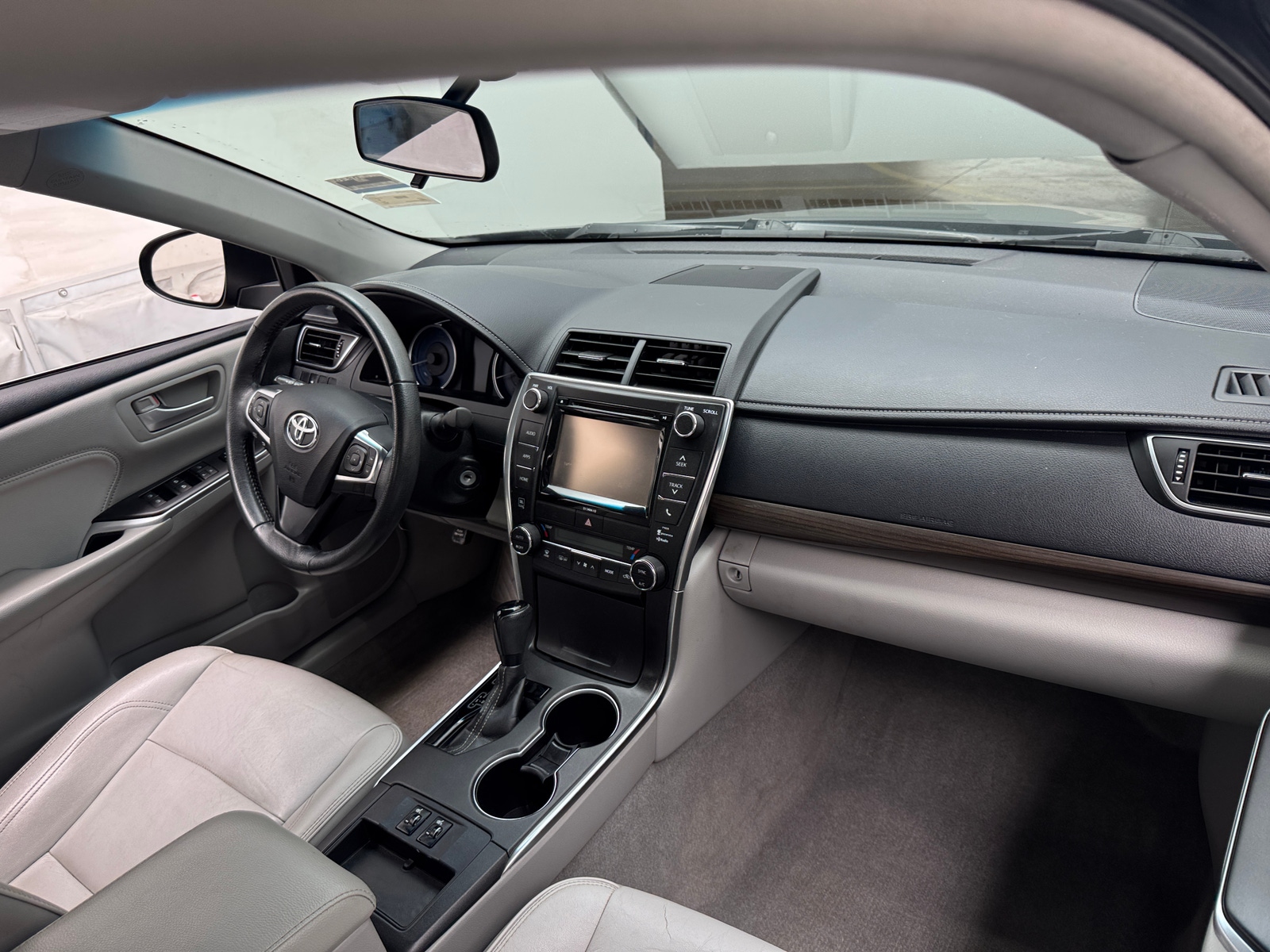 Thumbnail: 2017 Toyota Camry - 3