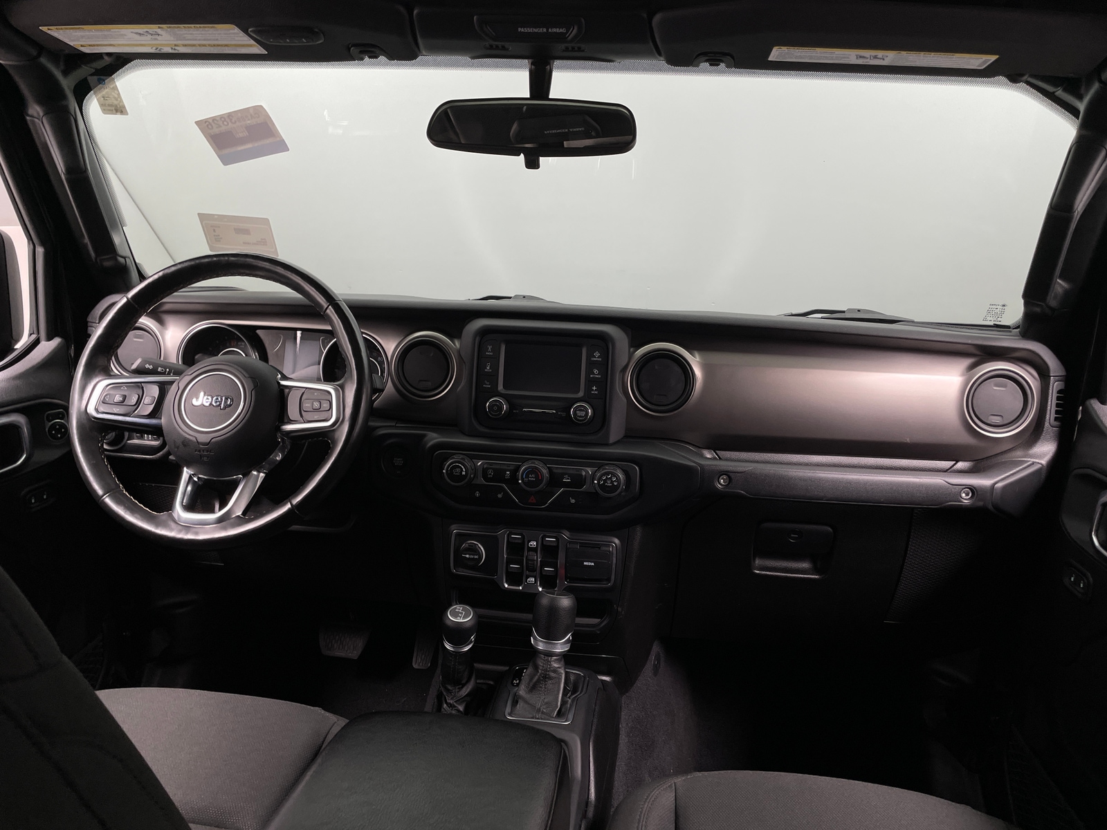 Thumbnail: 2020 Jeep Gladiator - 3