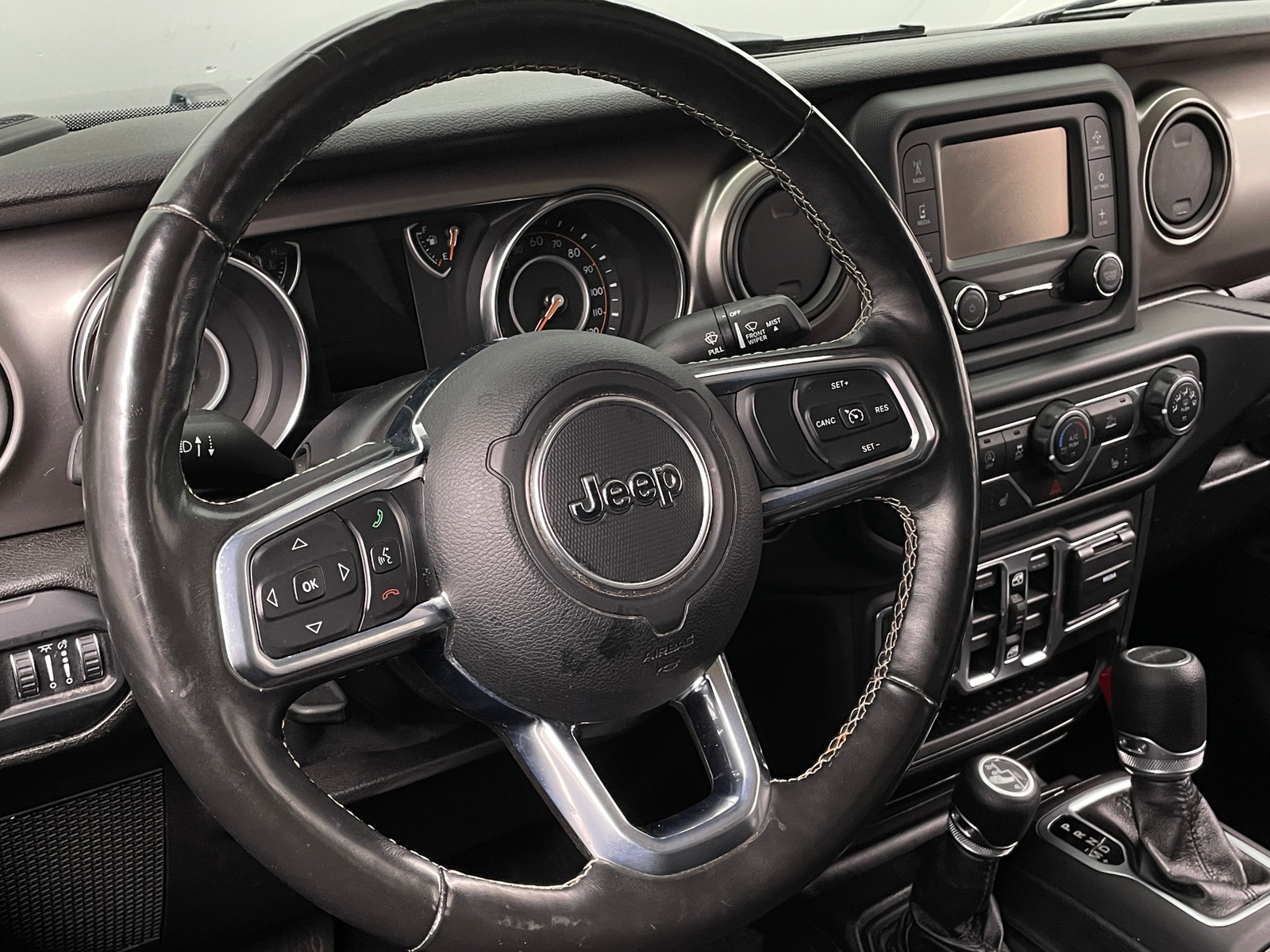 Thumbnail: 2020 Jeep Gladiator - 5