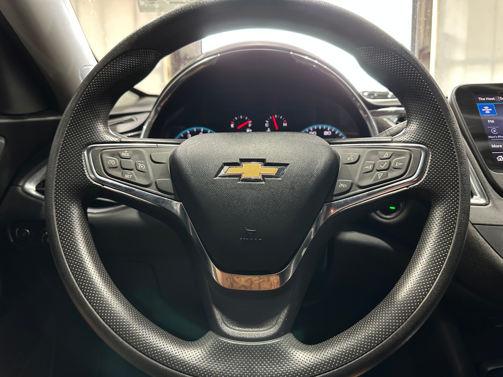Thumbnail: 2021 Chevrolet Malibu - 5