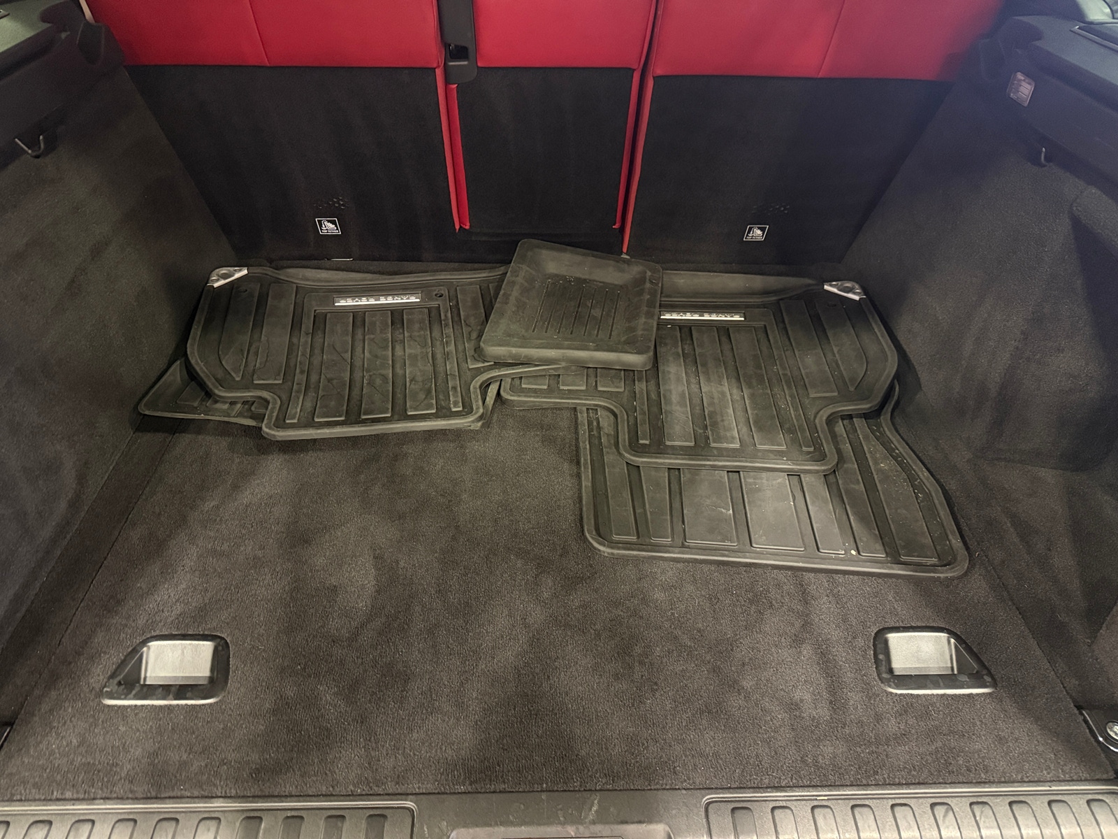 Thumbnail: 2022 Land Rover Range Rover Sport - 6