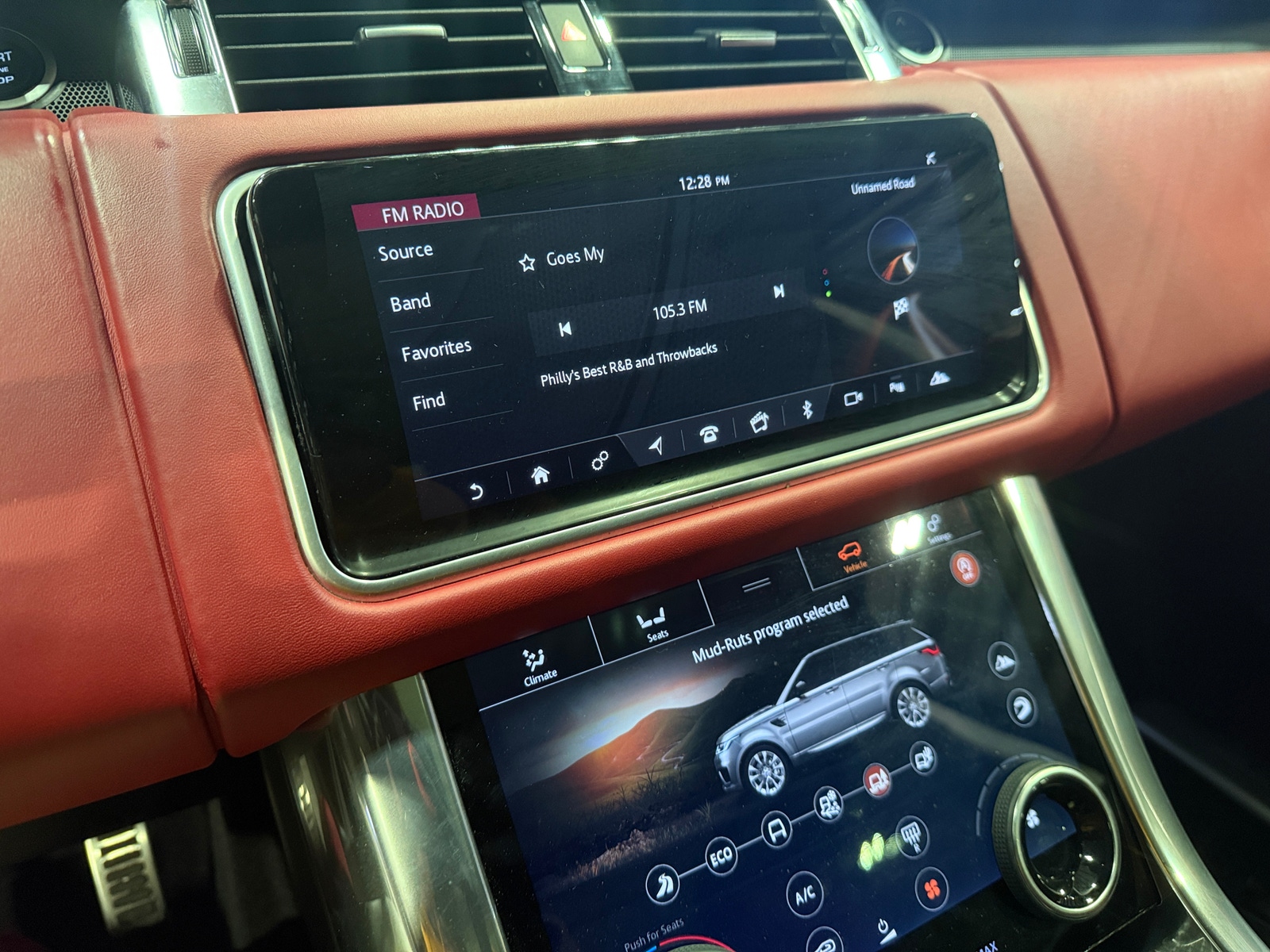 Thumbnail: 2022 Land Rover Range Rover Sport - 3