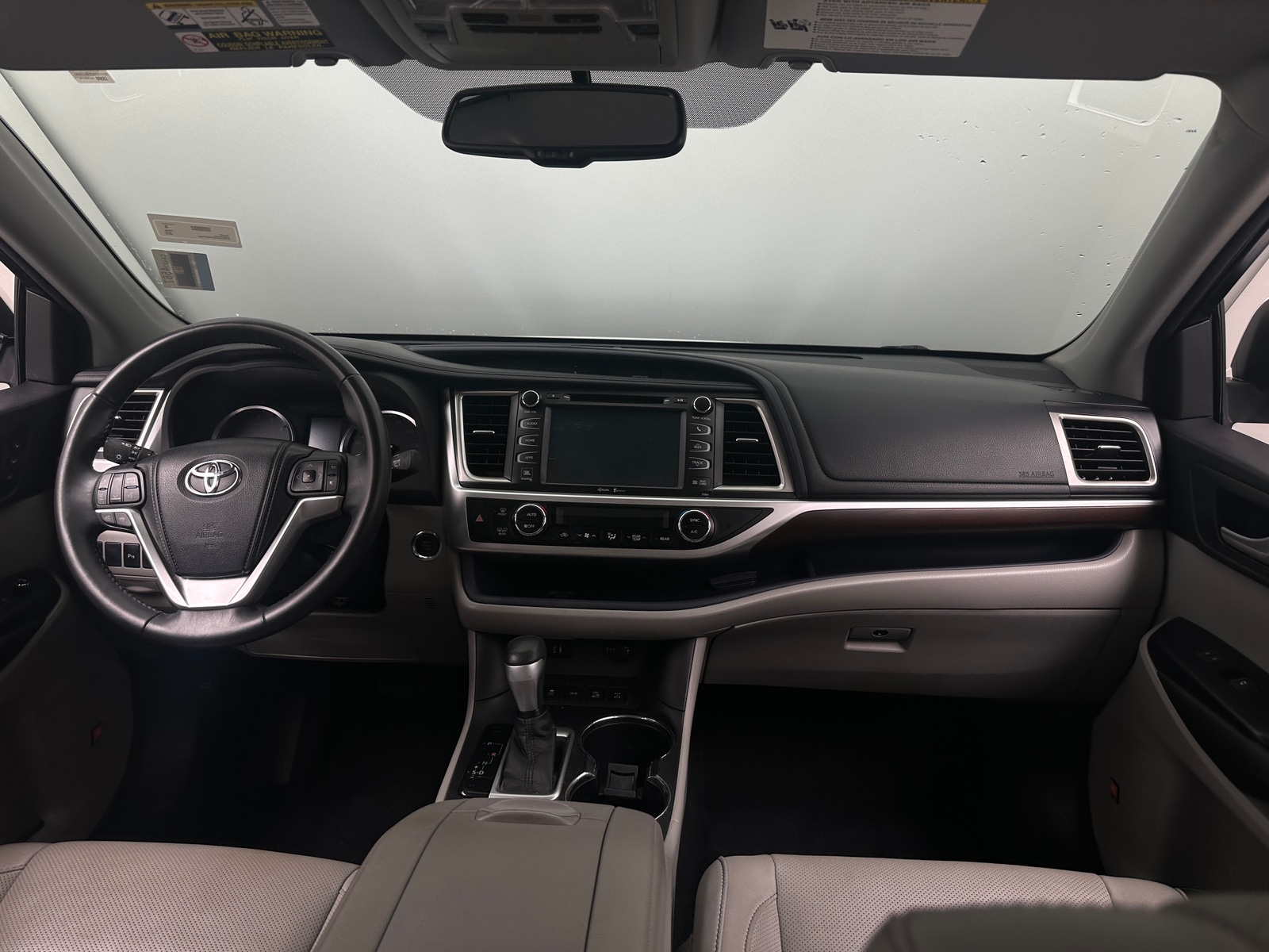 Thumbnail: 2015 Toyota Highlander - 2