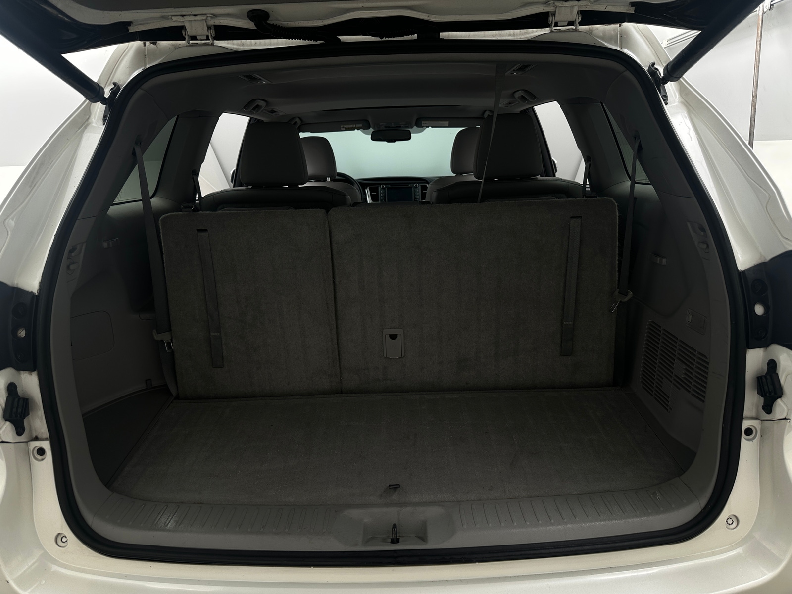 Thumbnail: 2015 Toyota Highlander - 6