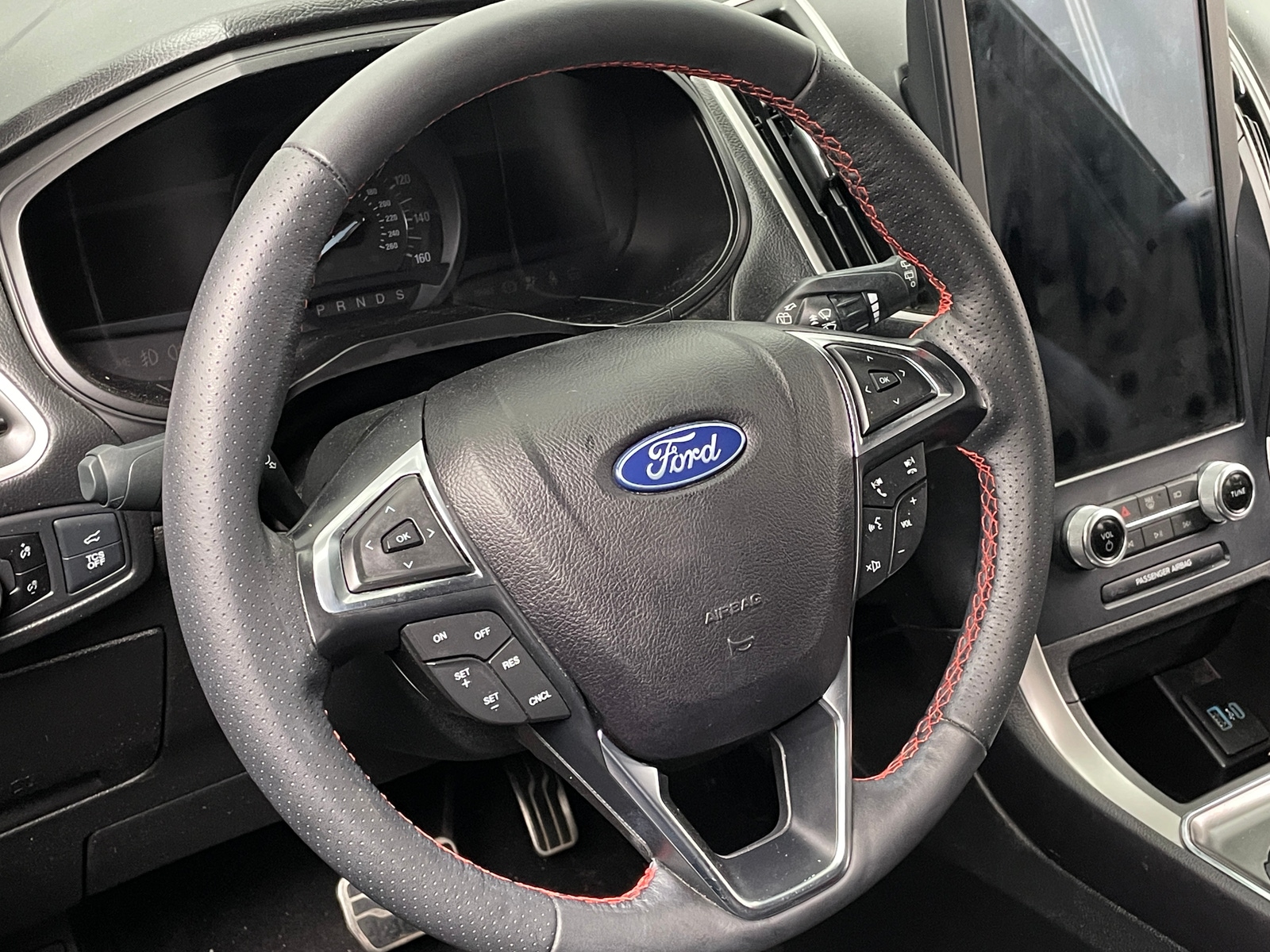 Thumbnail: 2023 Ford Edge - 4