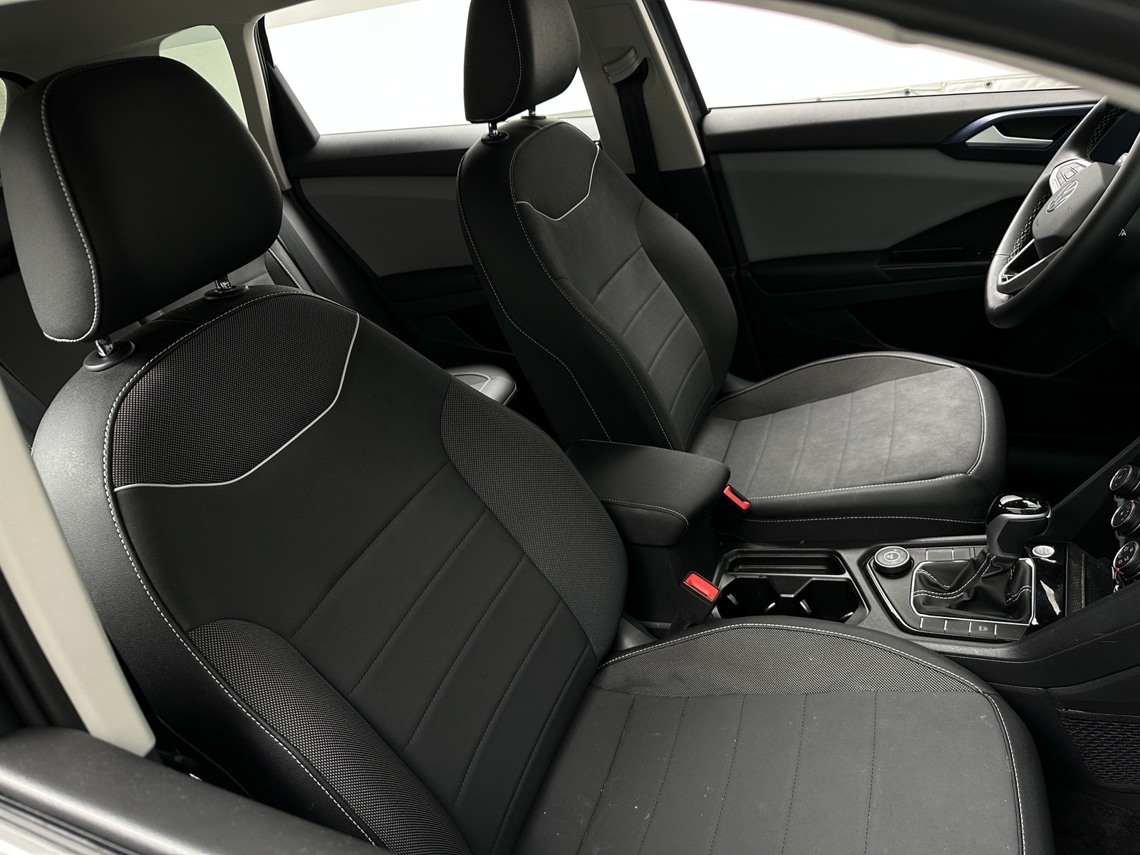 Thumbnail: 2023 Volkswagen Taos - 2