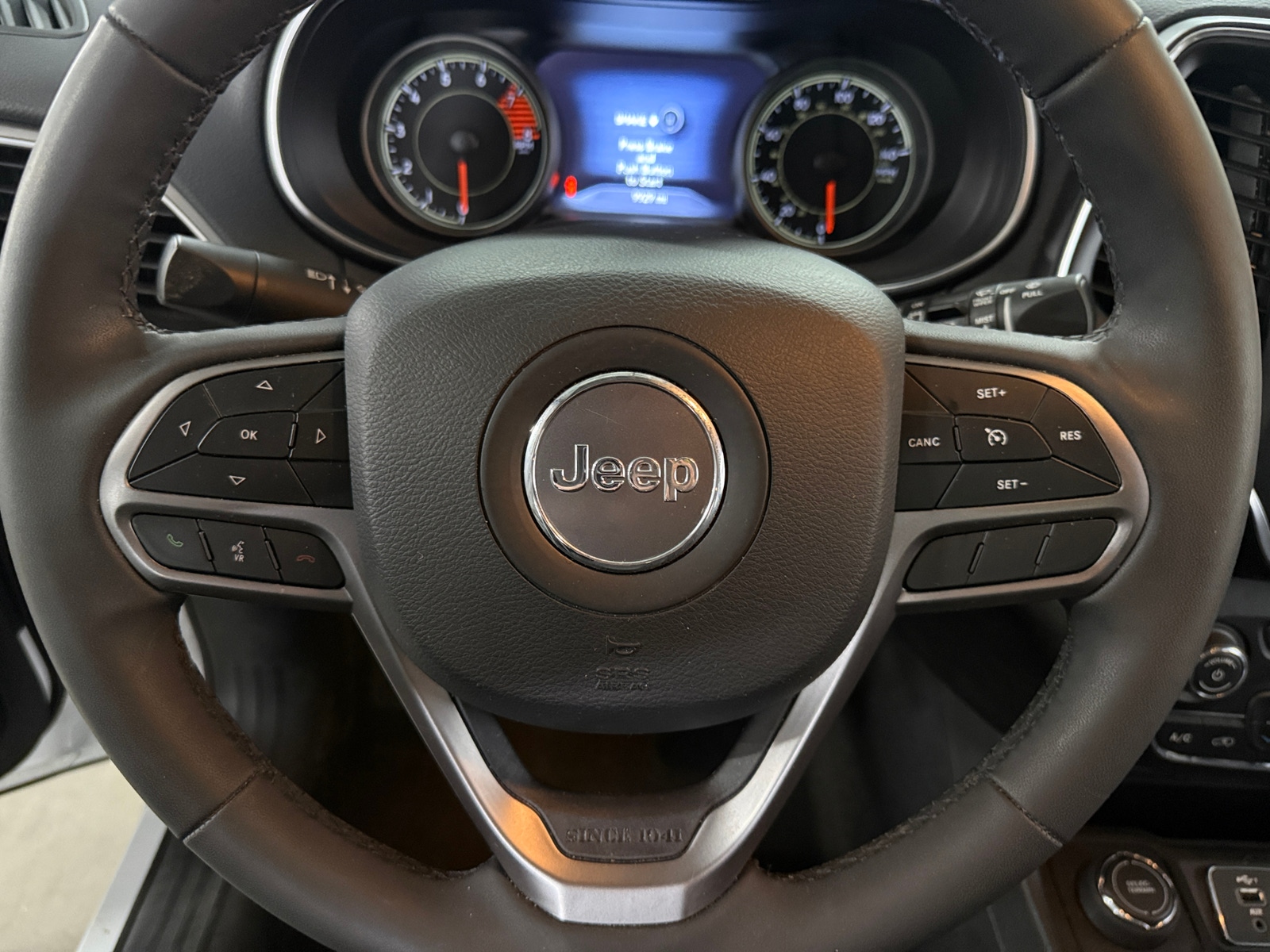 Thumbnail: 2021 Jeep Cherokee - 4