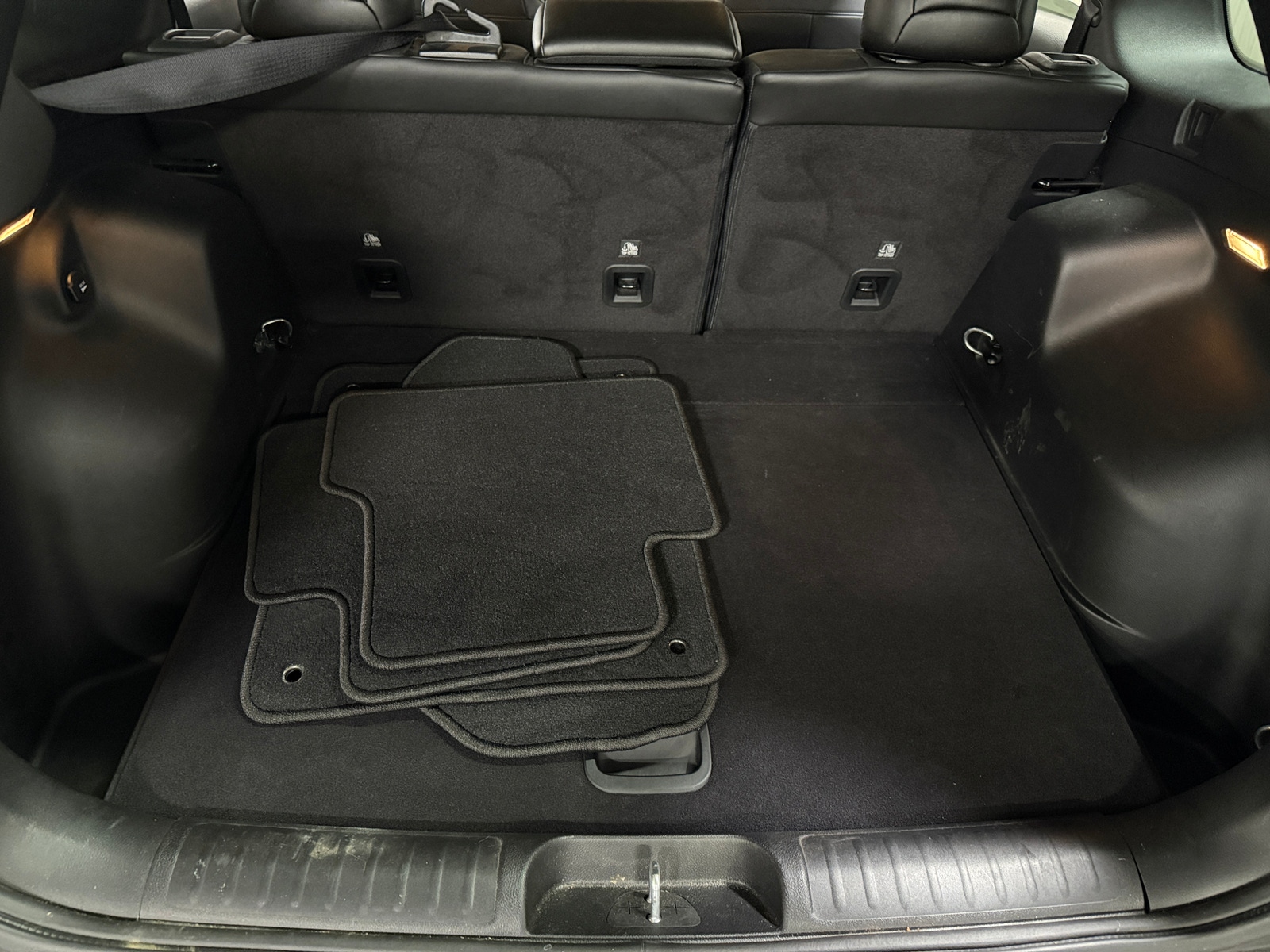 Thumbnail: 2021 Jeep Cherokee - 6