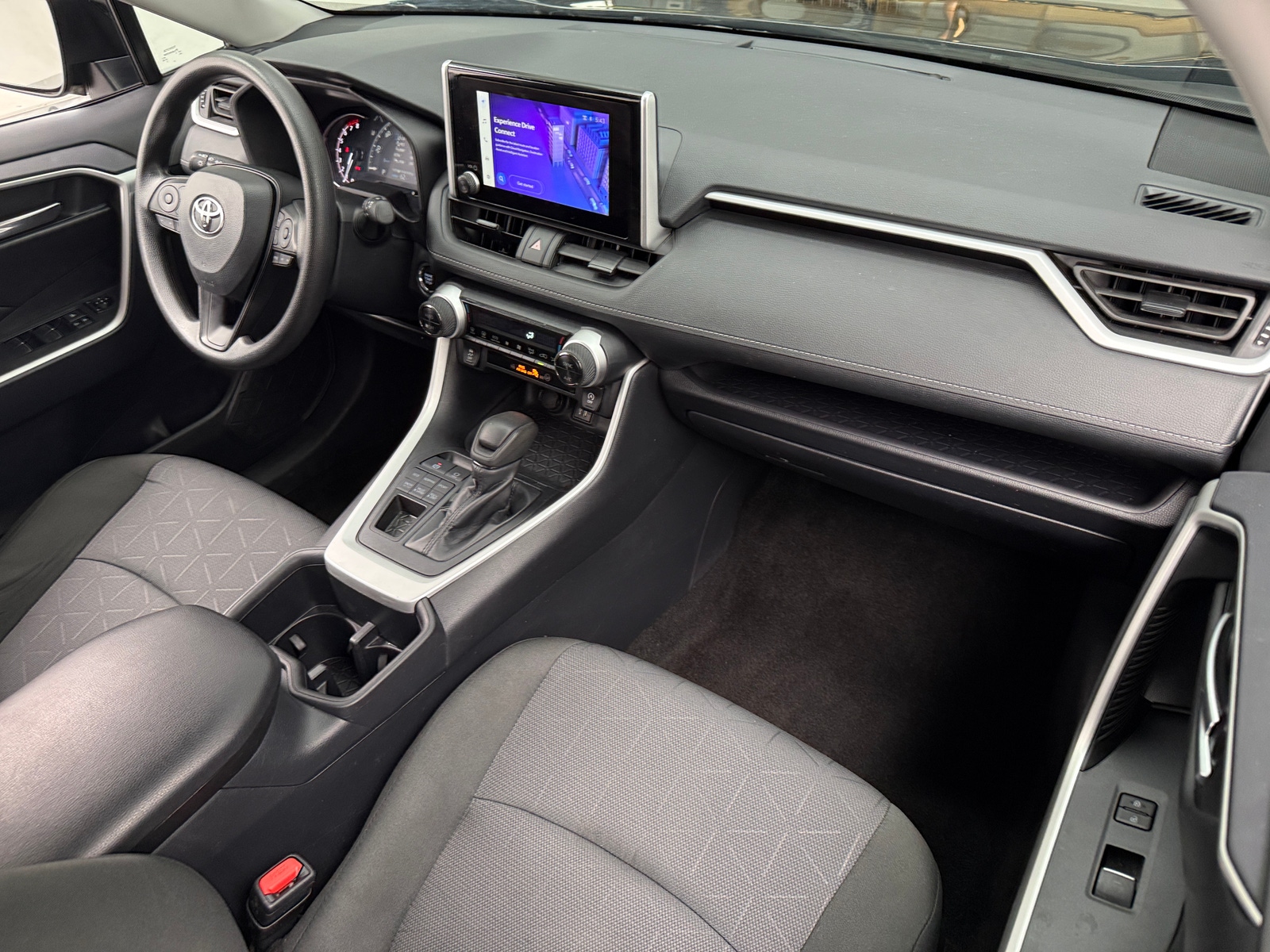 Thumbnail: 2025 Toyota RAV4 - 3