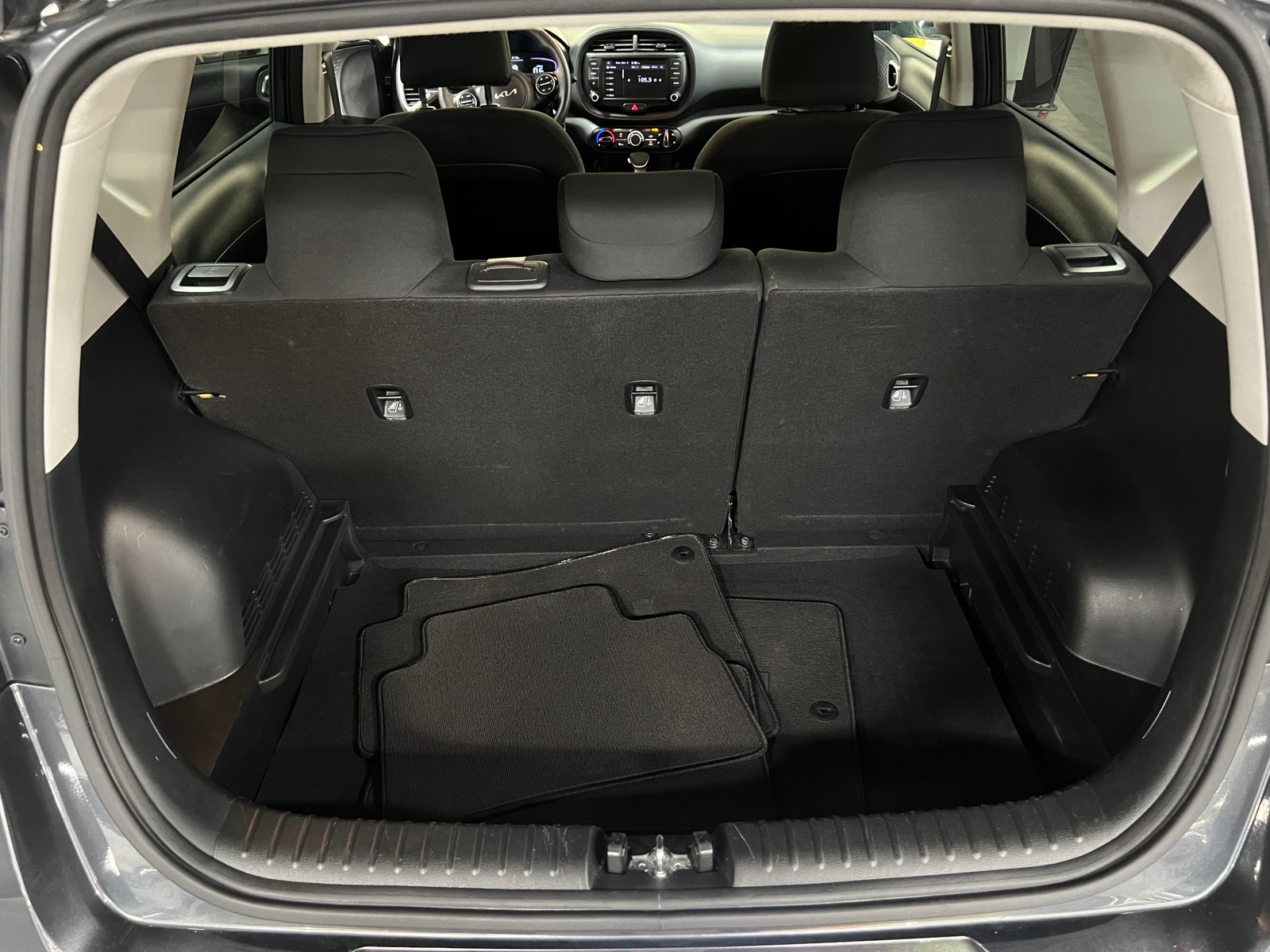 Thumbnail: 2023 Kia Soul - 7