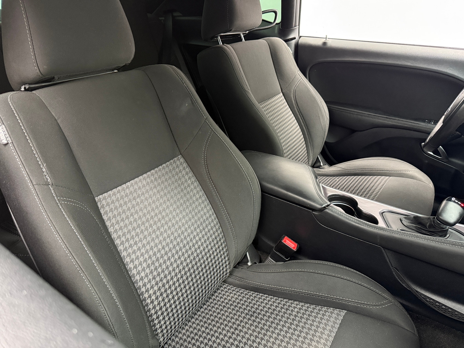 Thumbnail: 2016 Dodge Challenger - 2