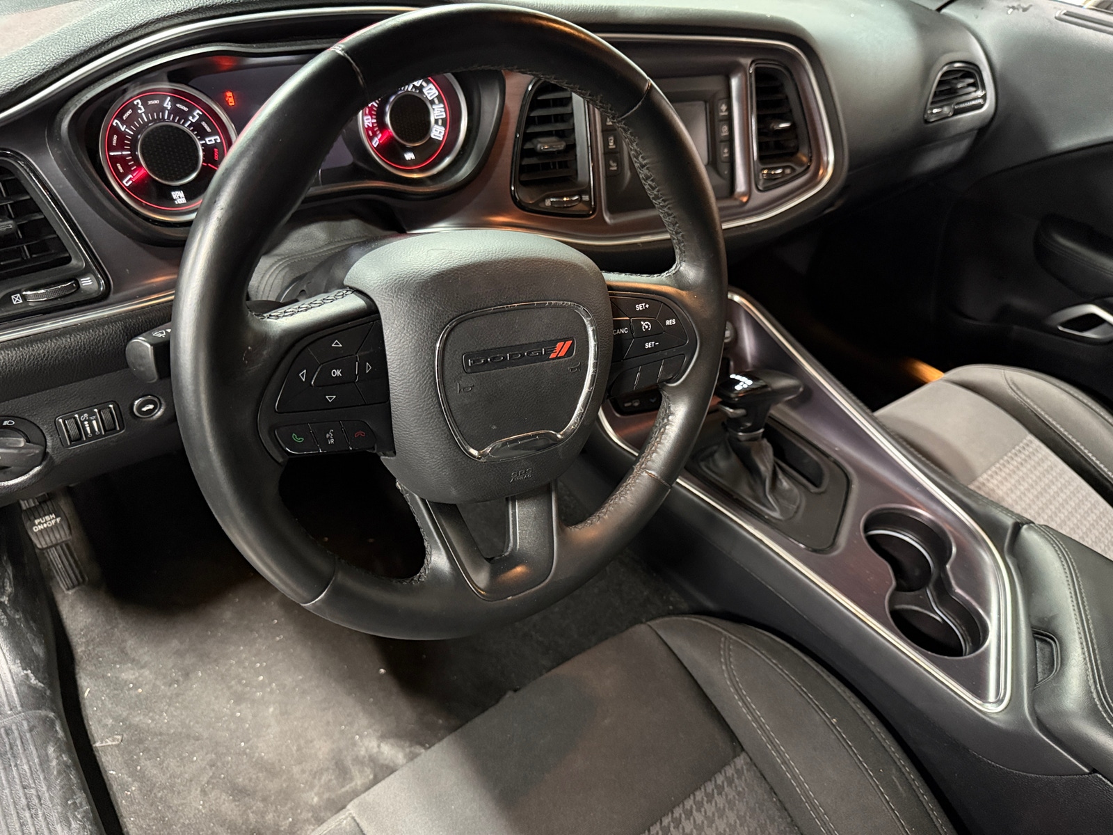 Thumbnail: 2016 Dodge Challenger - 4