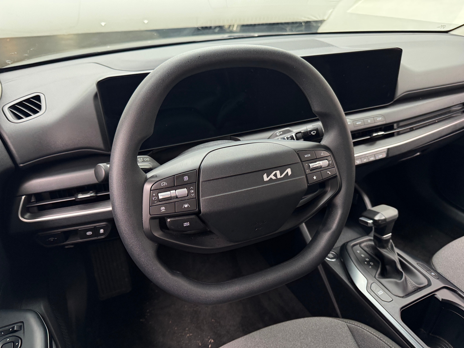 Thumbnail: 2025 Kia K4 - 5