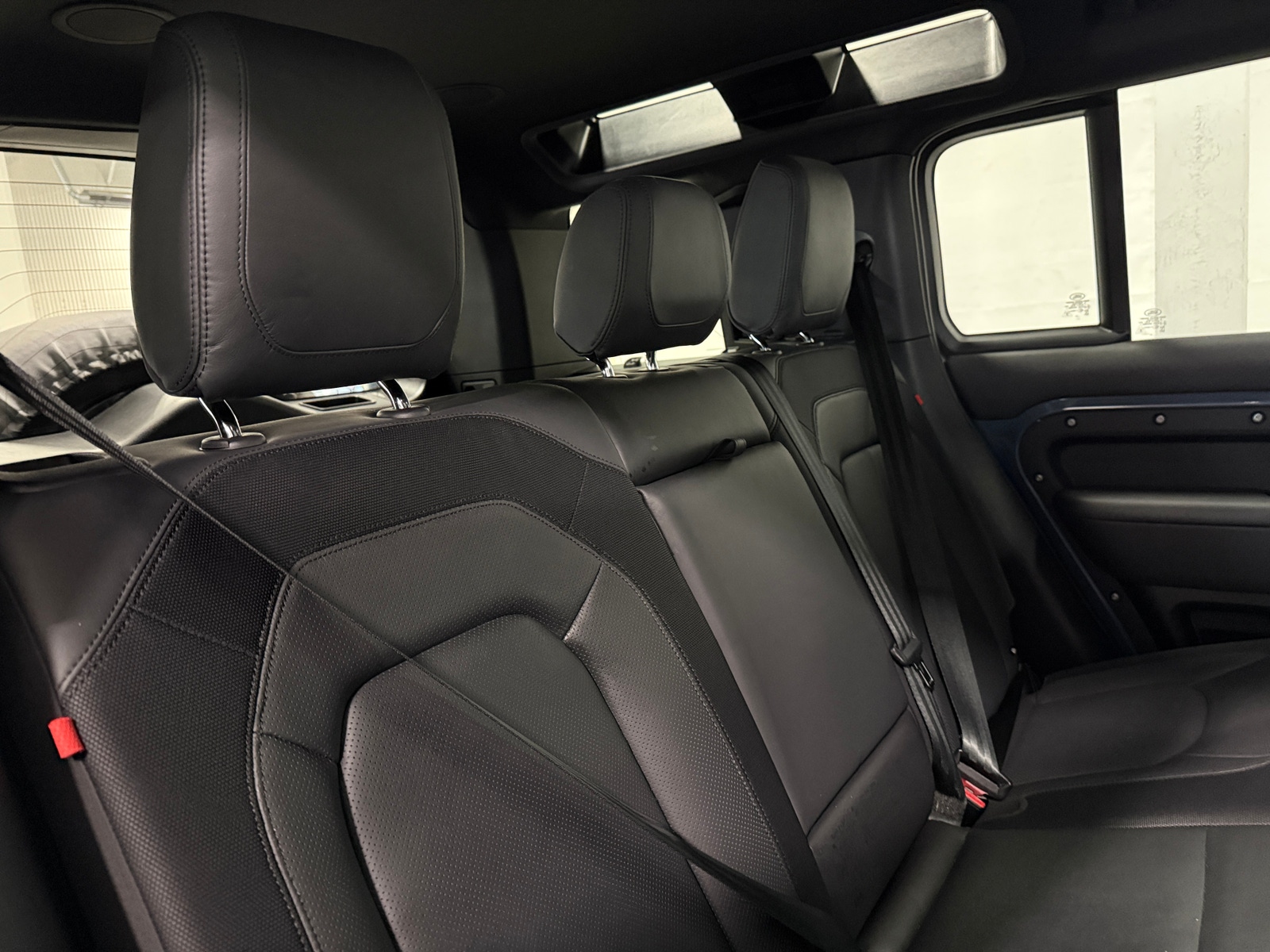 Thumbnail: 2023 Land Rover Defender - 5