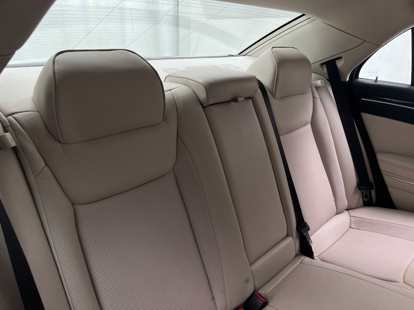 Thumbnail: 2015 Chrysler 300 - 5