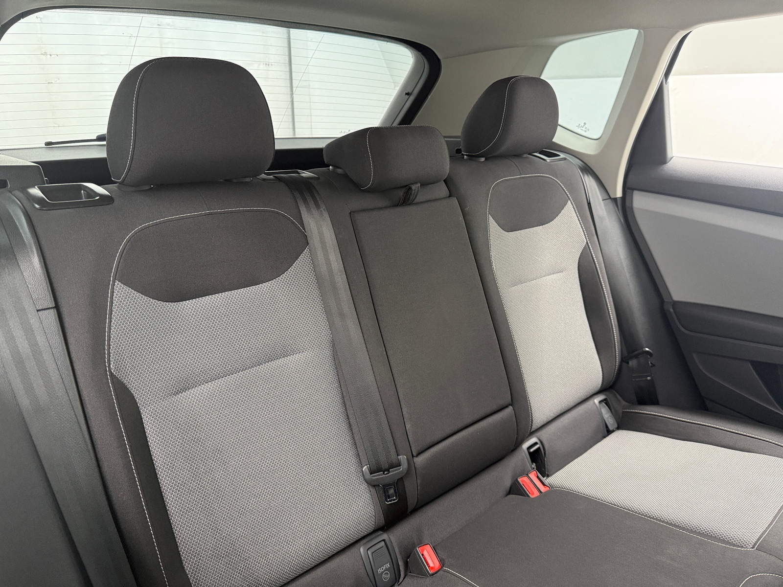 Thumbnail: 2022 Volkswagen Taos - 6