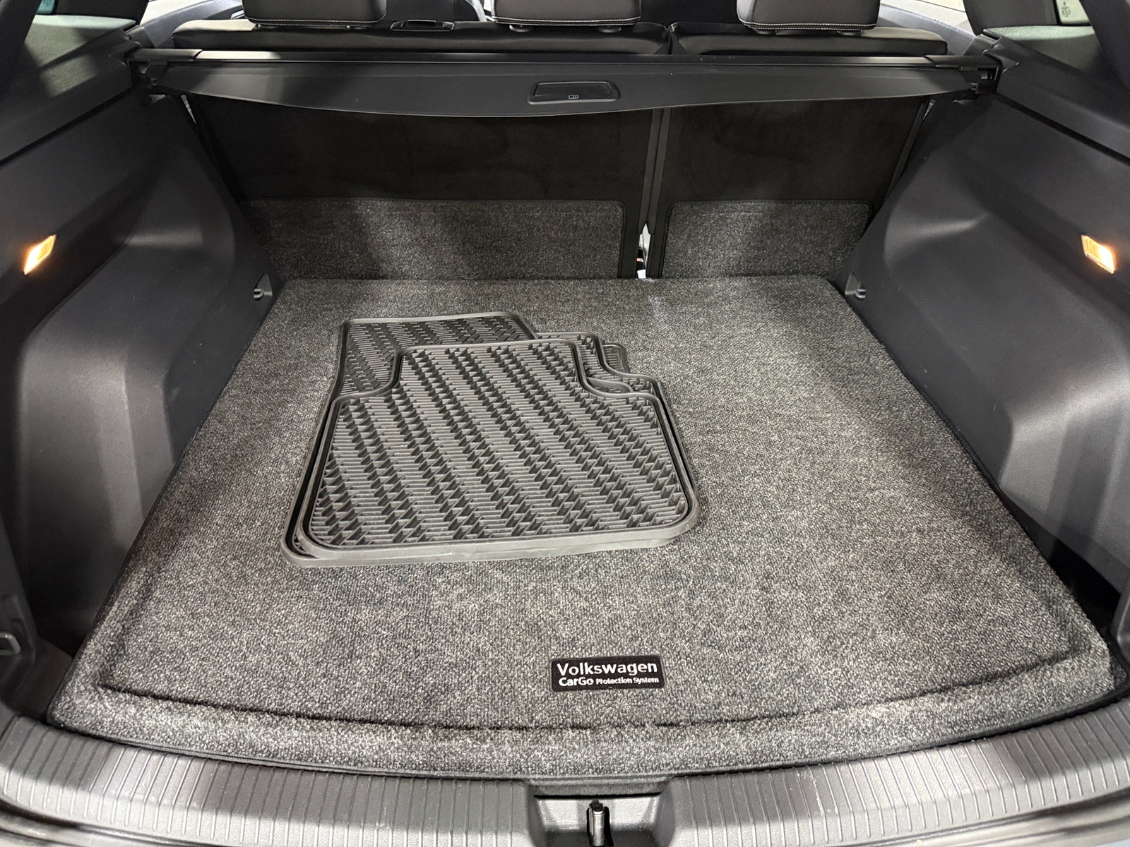 Thumbnail: 2023 Volkswagen Atlas - 6