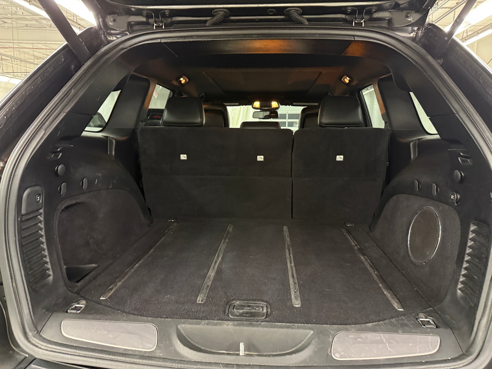 Thumbnail: 2014 Jeep Grand Cherokee - 6