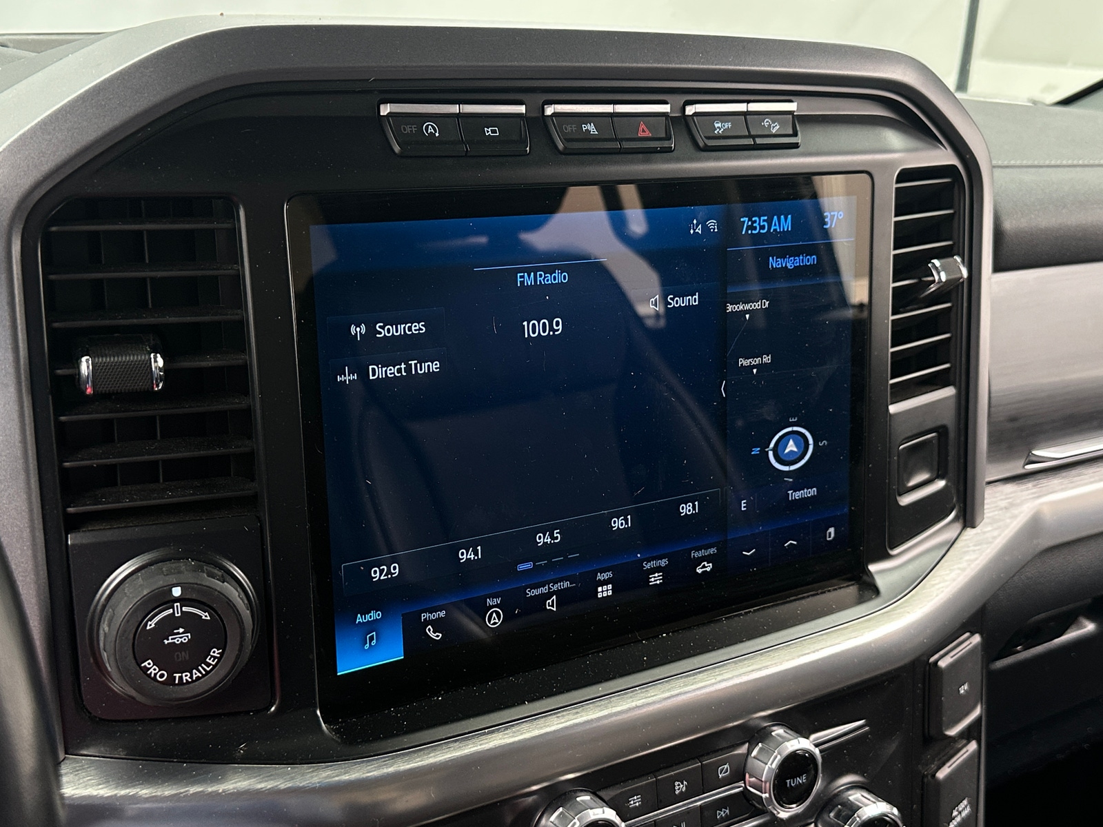 Thumbnail: 2021 Ford Econoline - 3