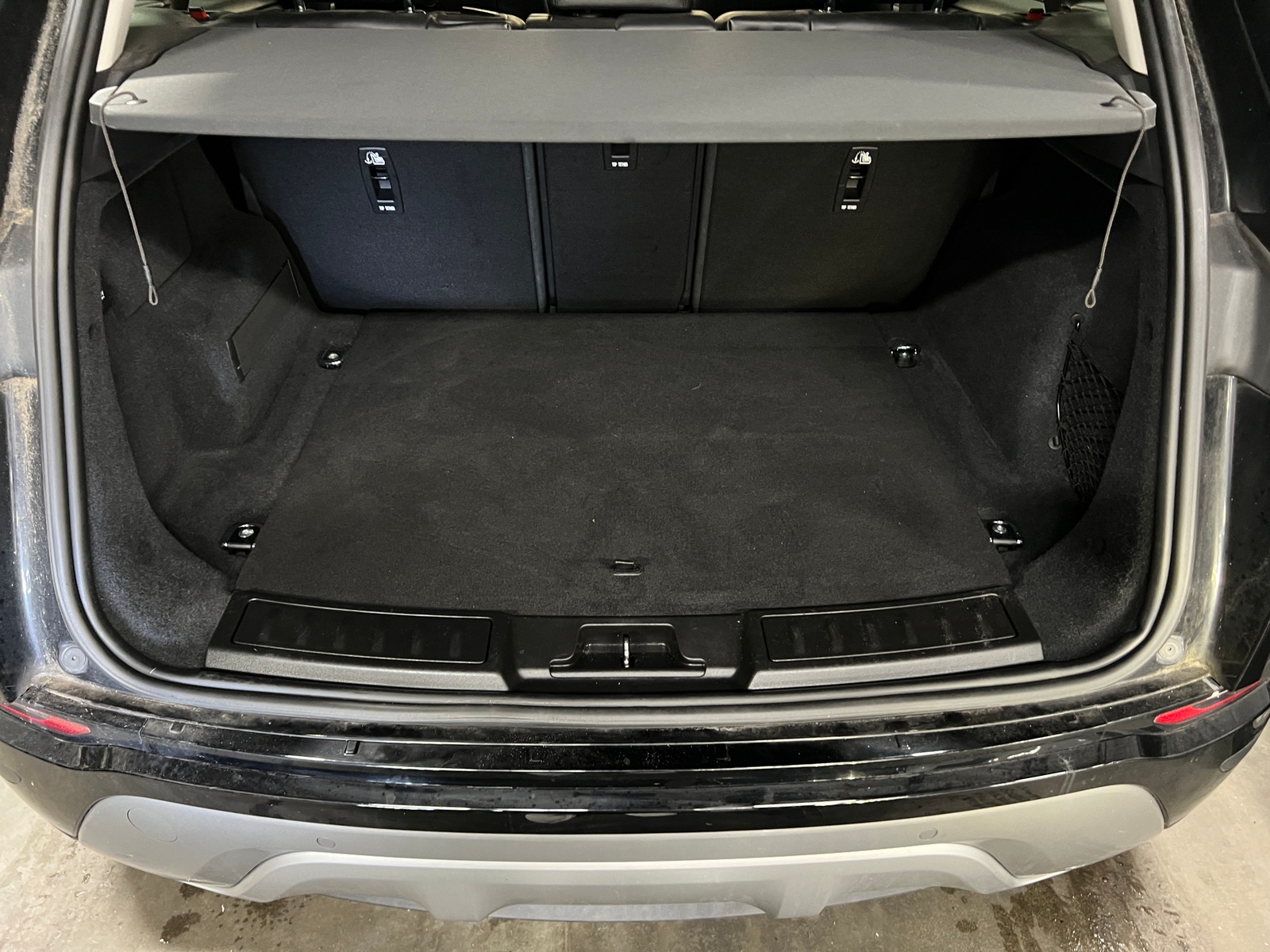 Thumbnail: 2020 Land Rover Range Rover Evoque - 6