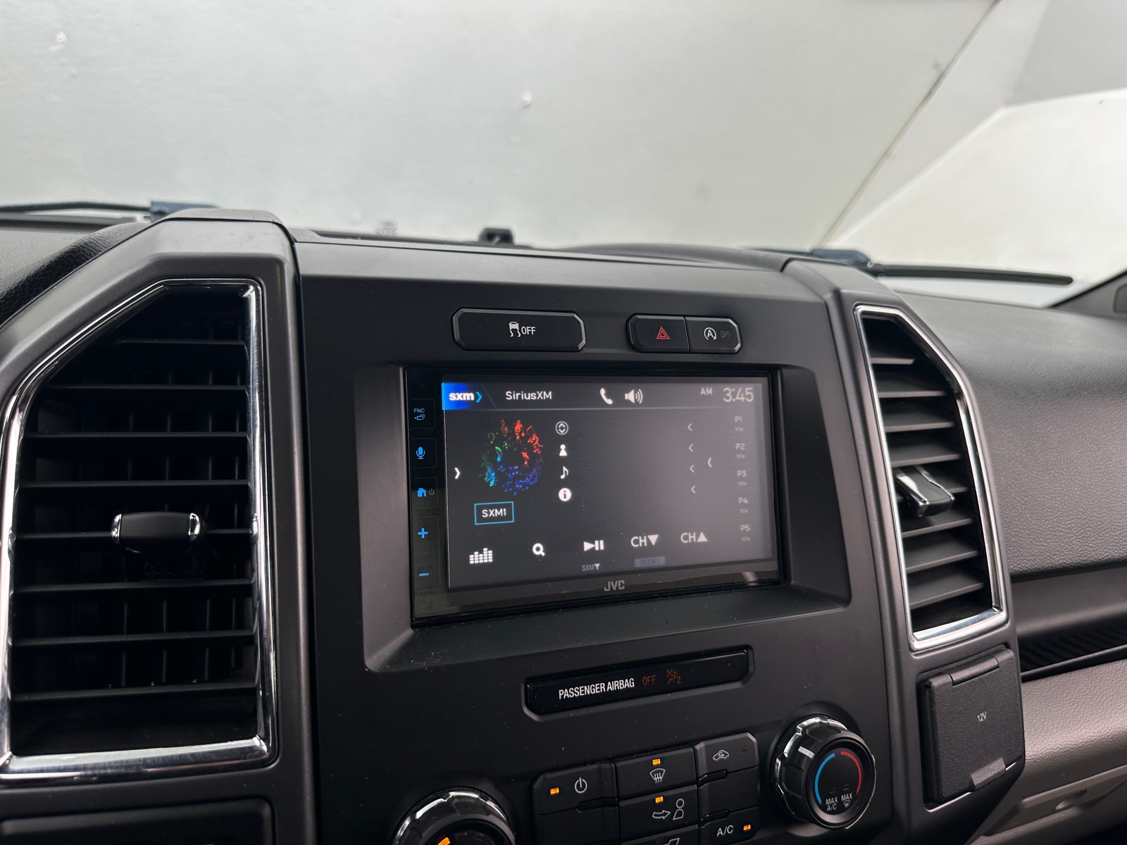 Thumbnail: 2016 Ford Econoline - 4