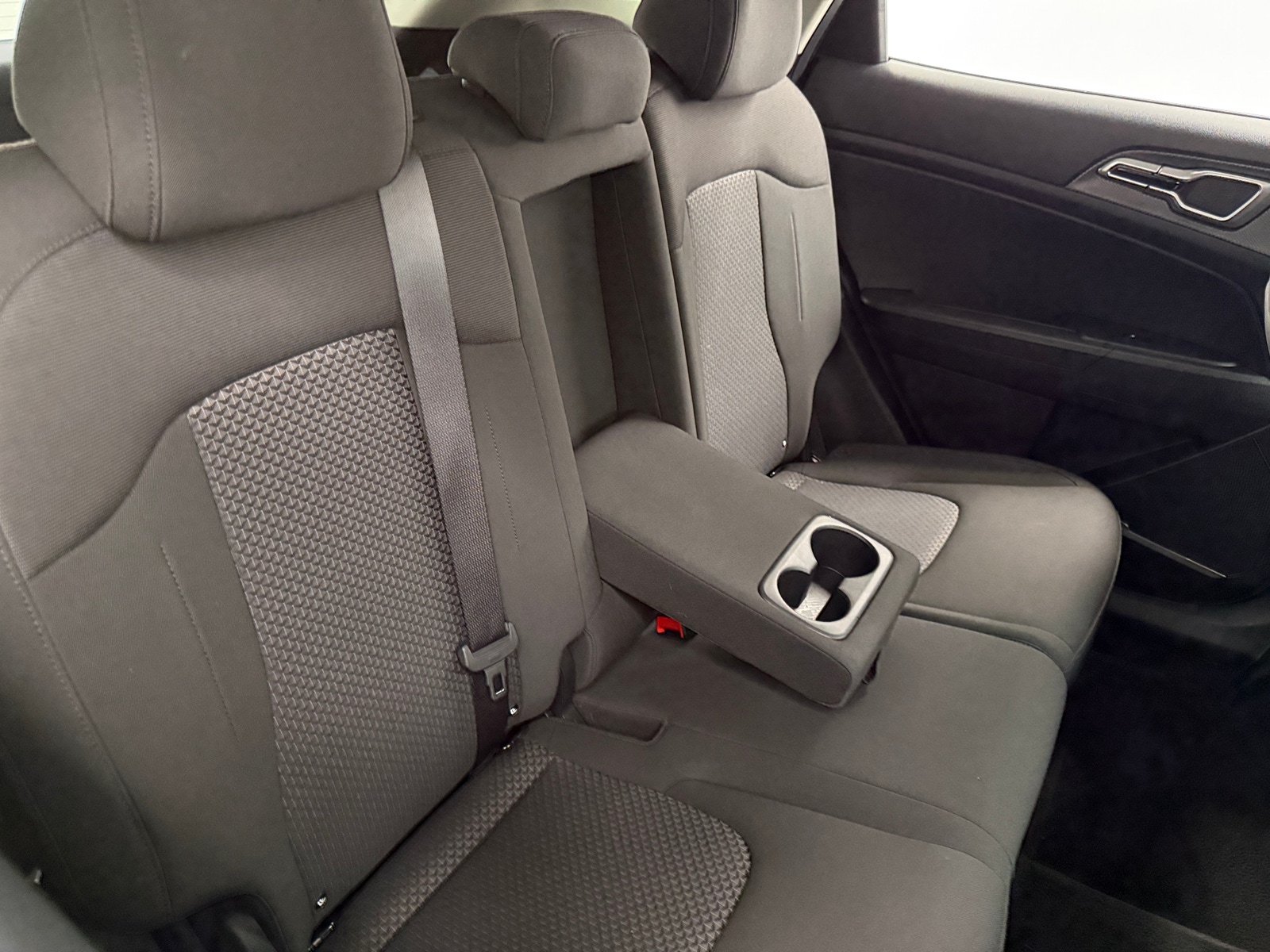 Thumbnail: 2025 Kia Sportage - 6