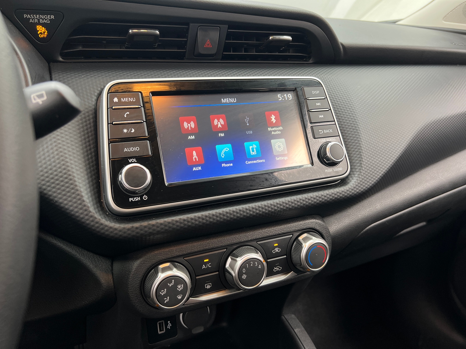 Thumbnail: 2024 Nissan Kicks - 4