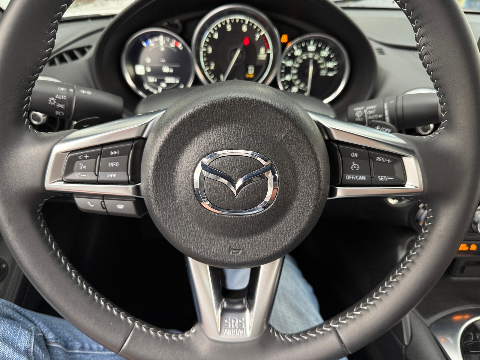 Thumbnail: 2023 Mazda MX-5 Miata - 4