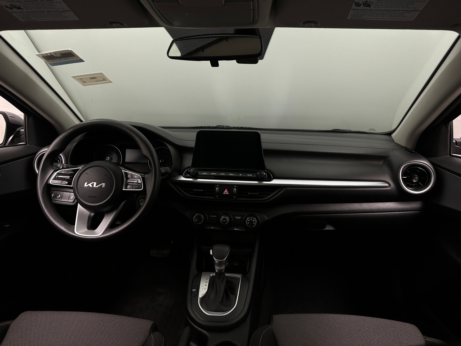 Thumbnail: 2024 Kia Forte - 3