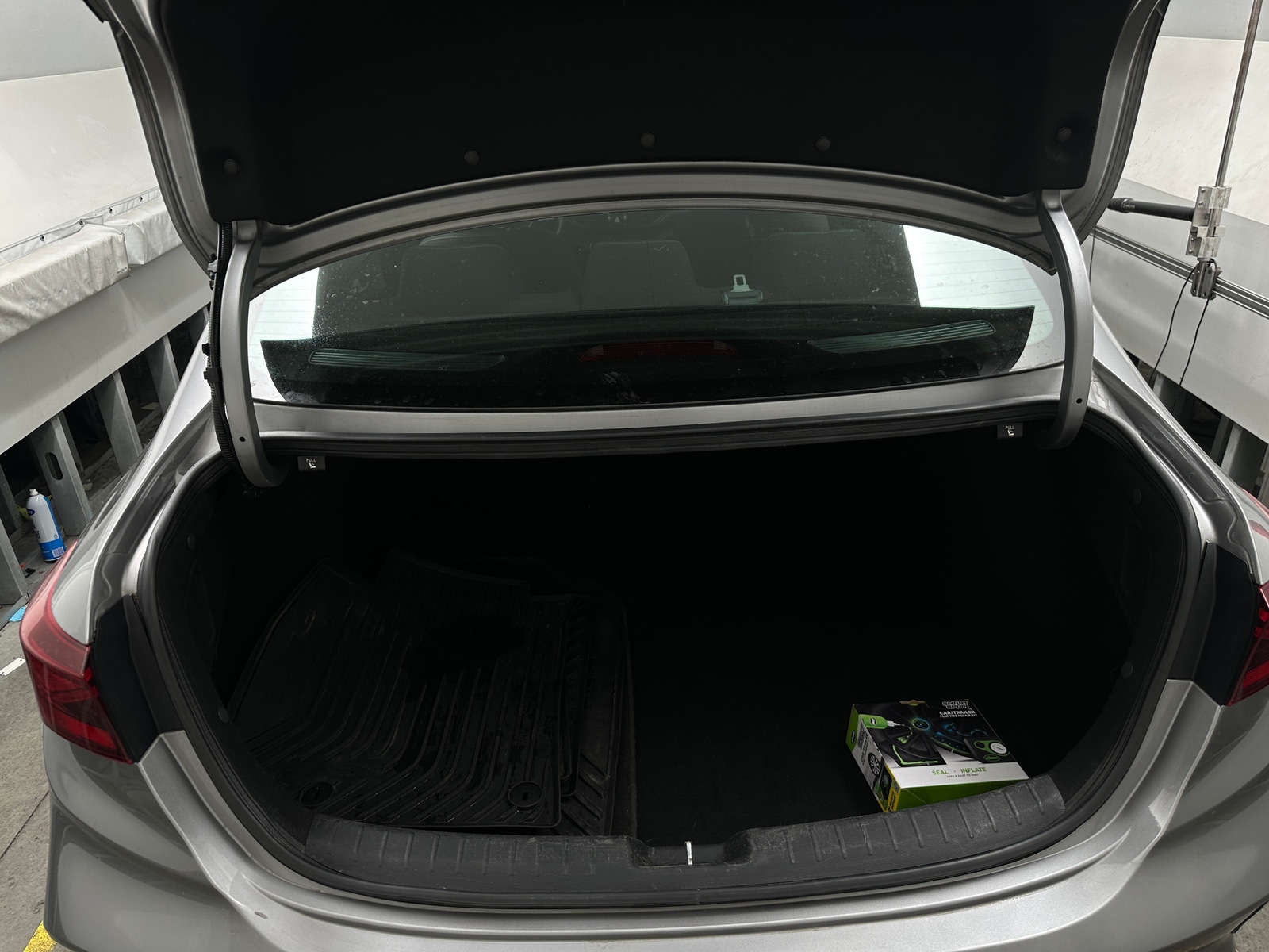 Thumbnail: 2024 Kia Forte - 7