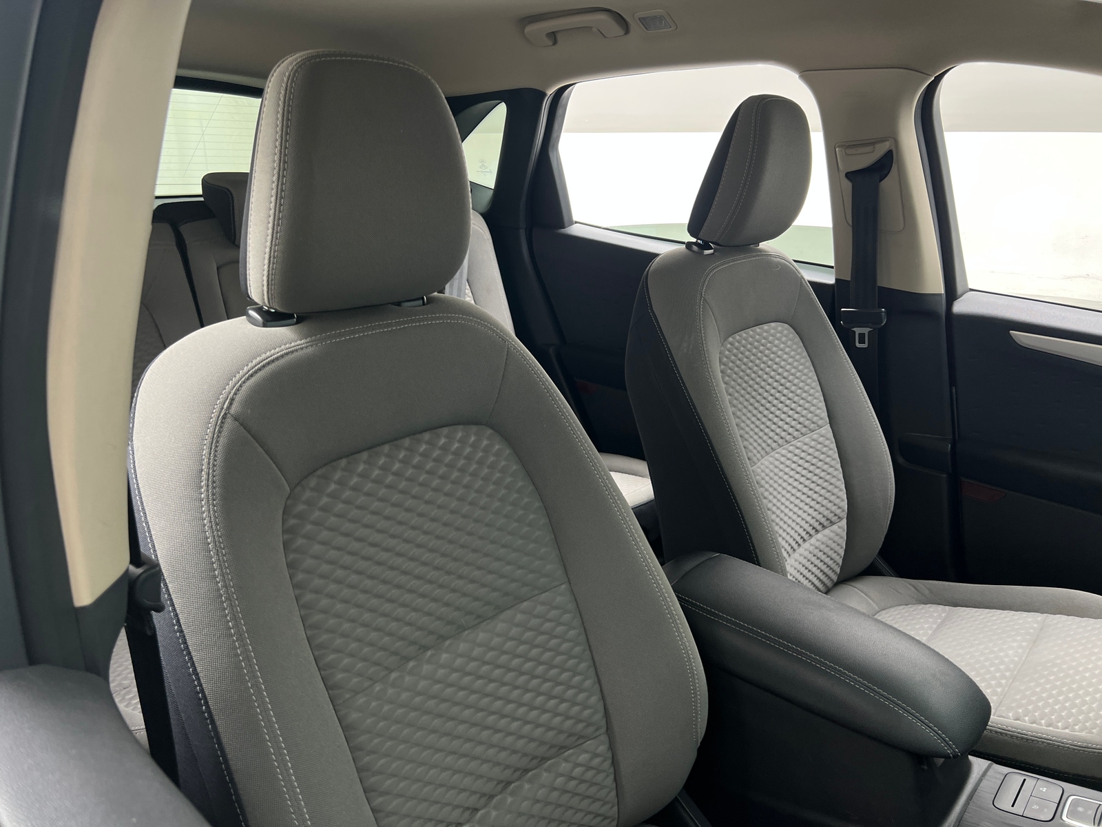 Thumbnail: 2020 Ford Escape - 2