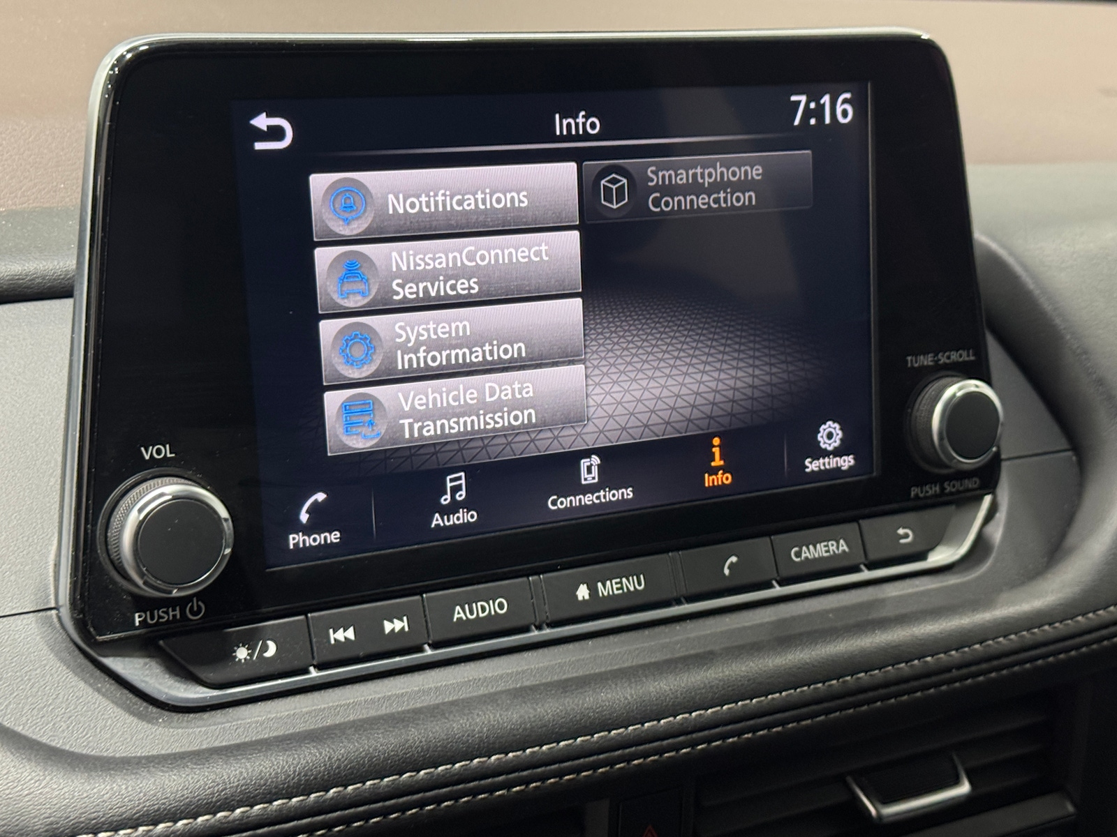 Thumbnail: 2023 Nissan Rogue - 4