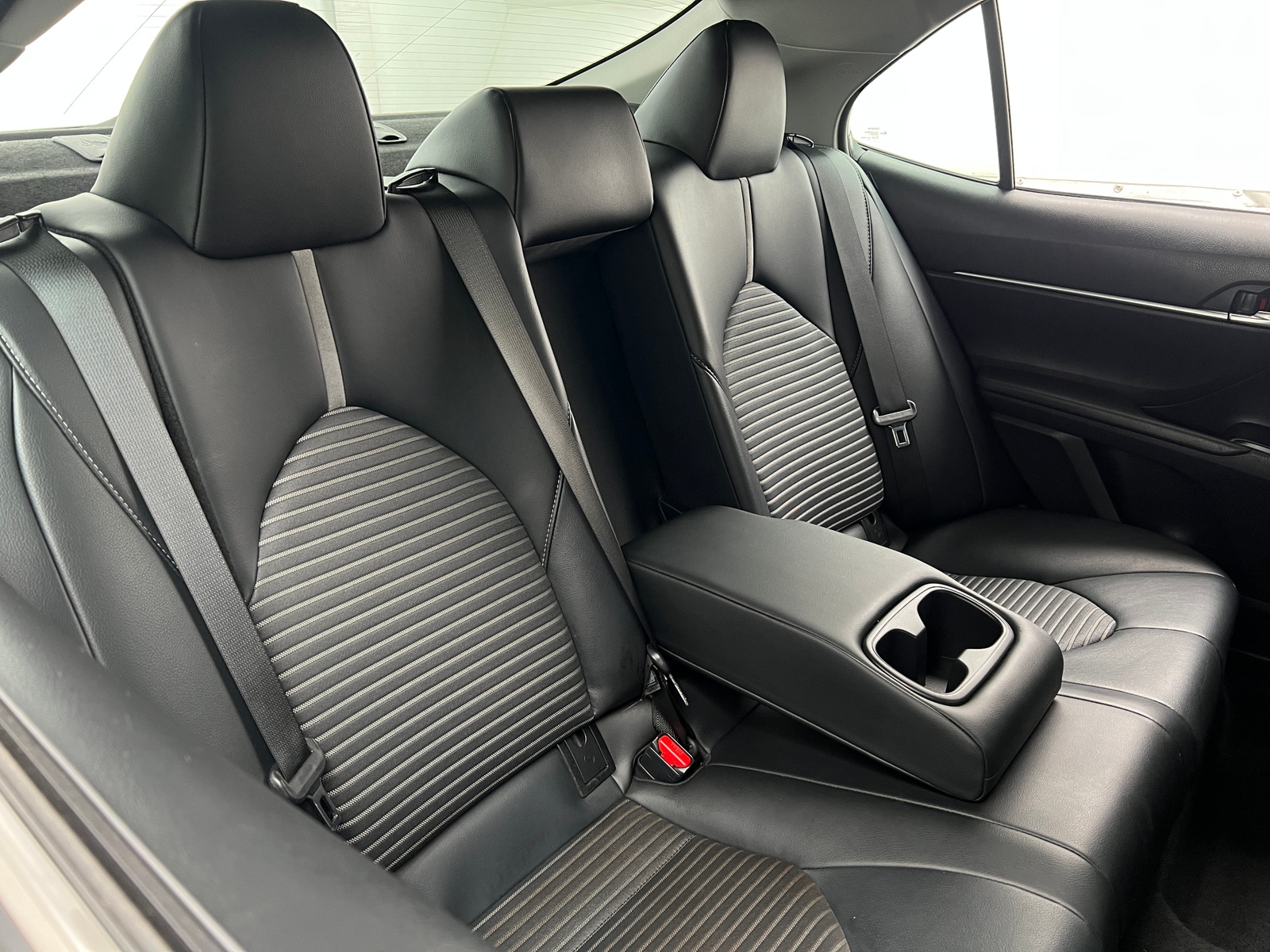 Thumbnail: 2020 Toyota Camry - 5