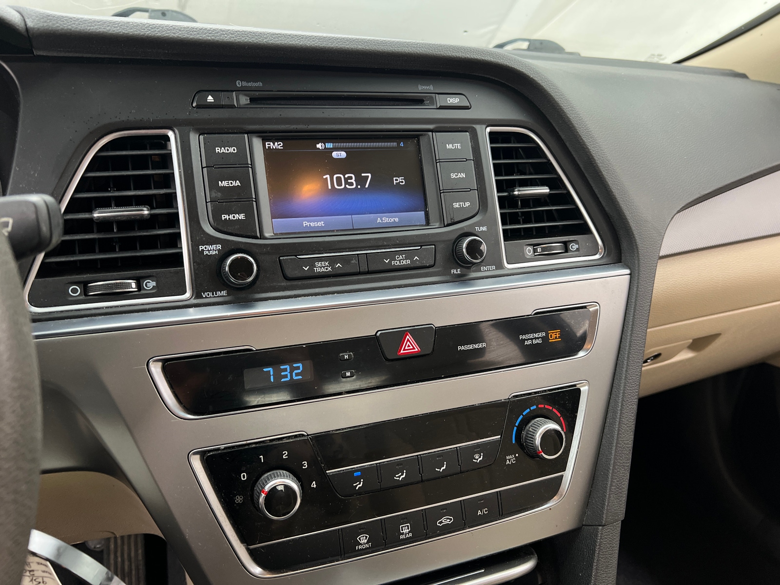 Thumbnail: 2015 Hyundai Sonata - 4