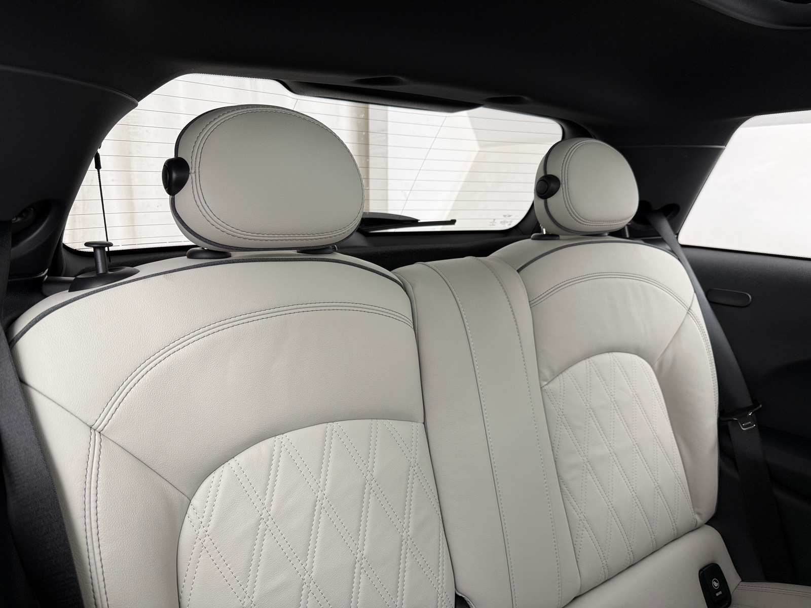 Thumbnail: 2022 MINI Cooper Hardtop - 5