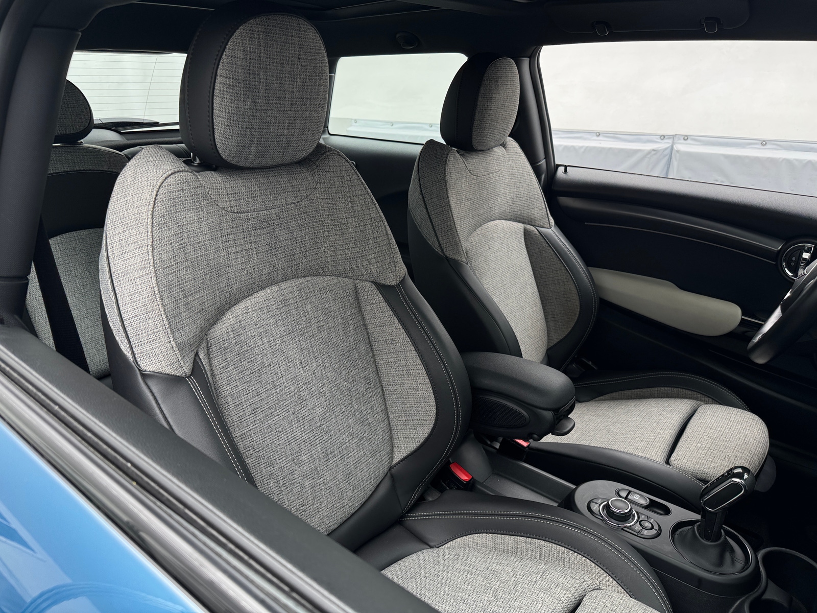 Thumbnail: 2022 MINI Cooper Hardtop - 2