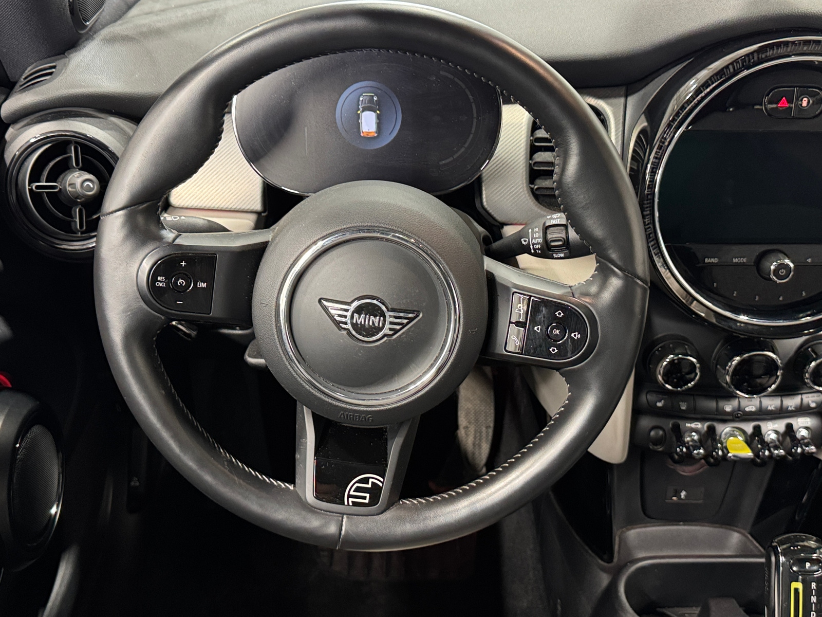 Thumbnail: 2022 MINI Cooper Hardtop - 5