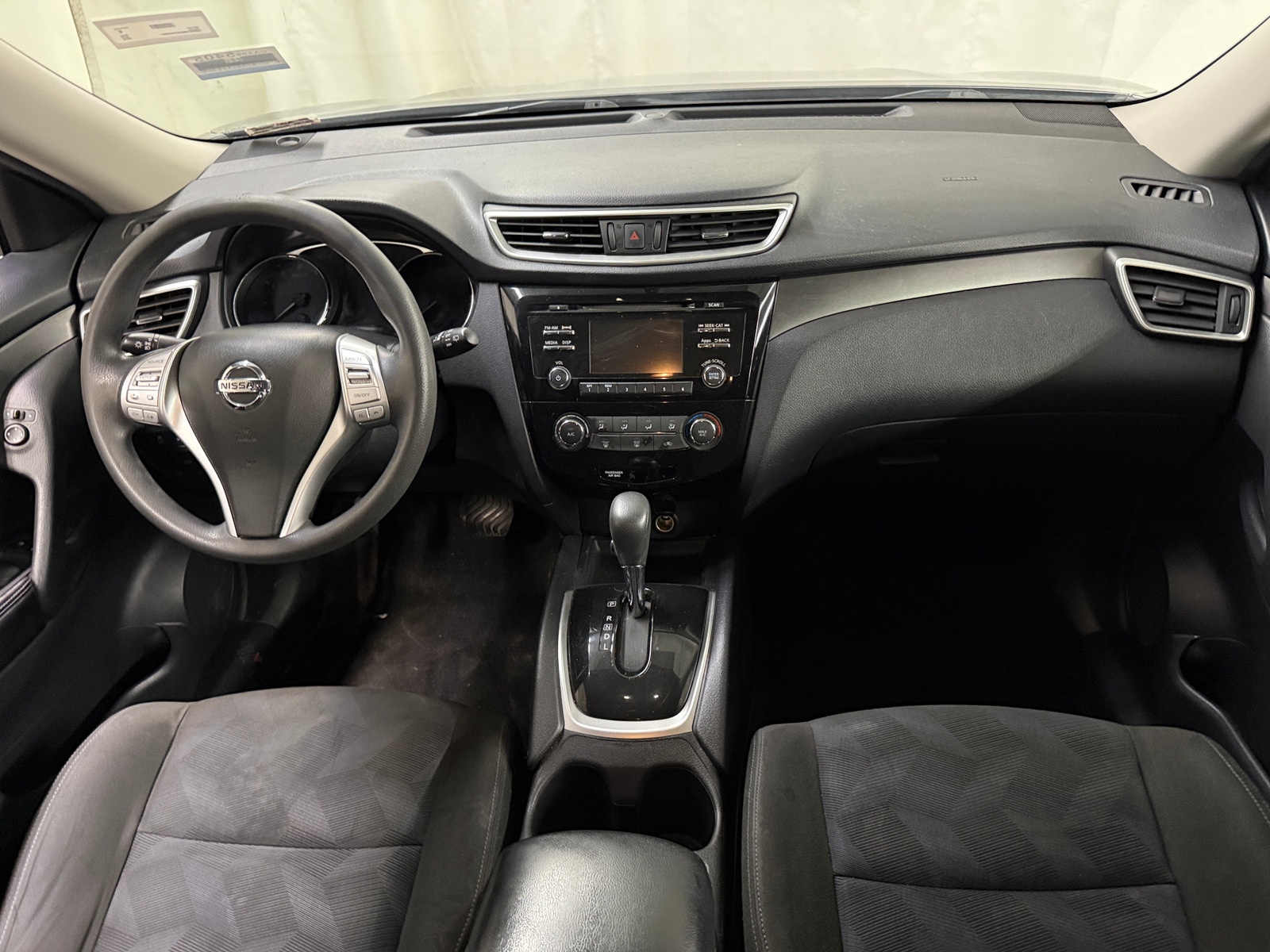 Thumbnail: 2015 Nissan Rogue - 3