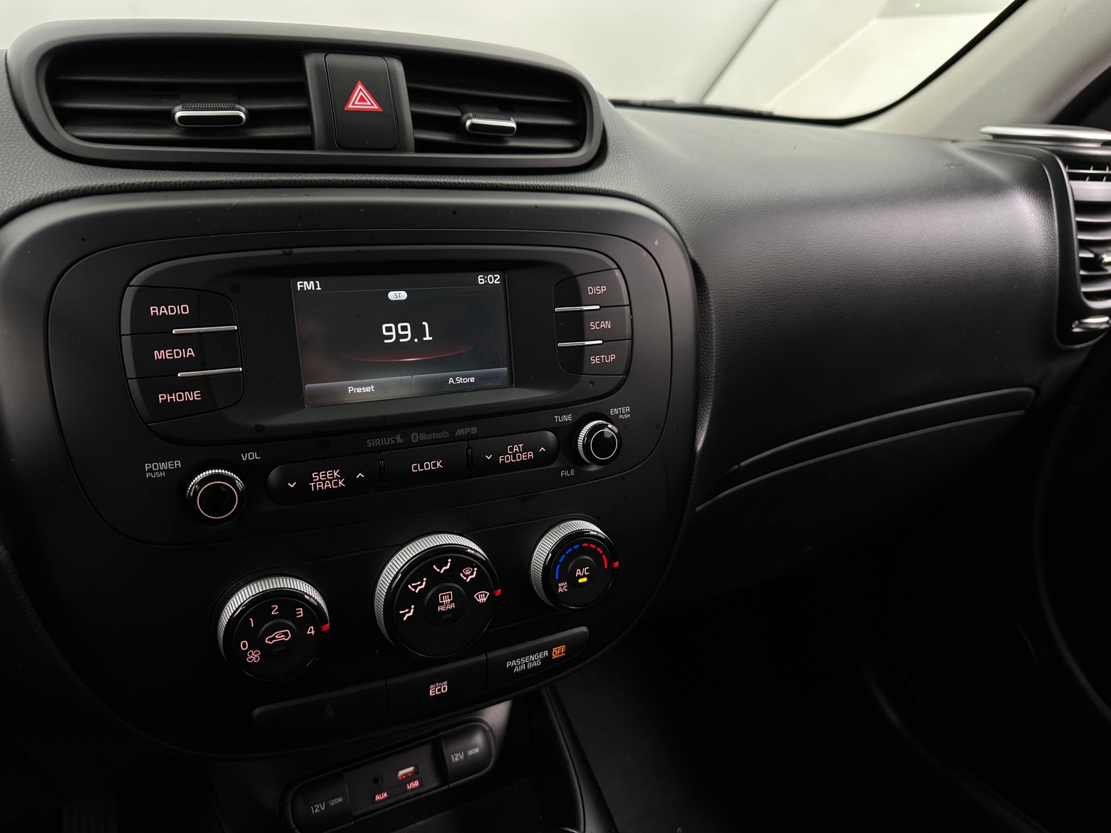 Thumbnail: 2016 Kia Soul - 4