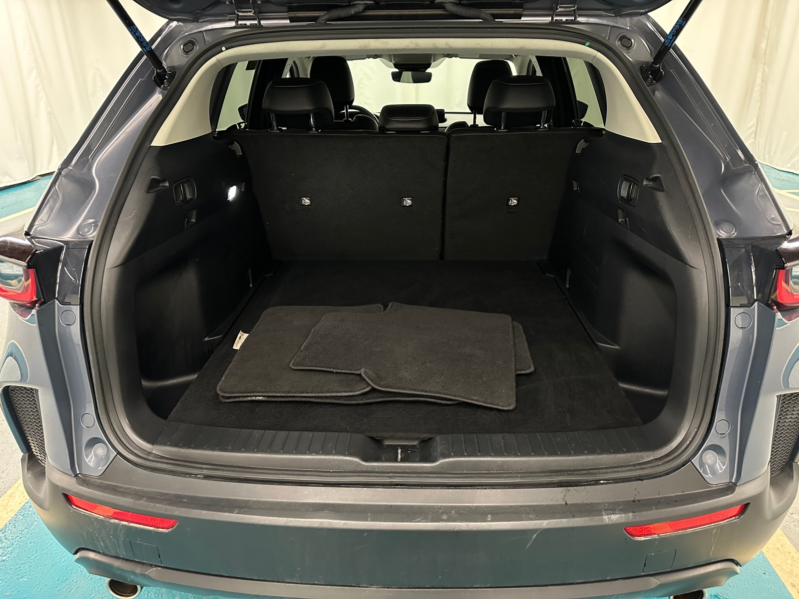 Thumbnail: 2025 Mazda CX-50 - 6