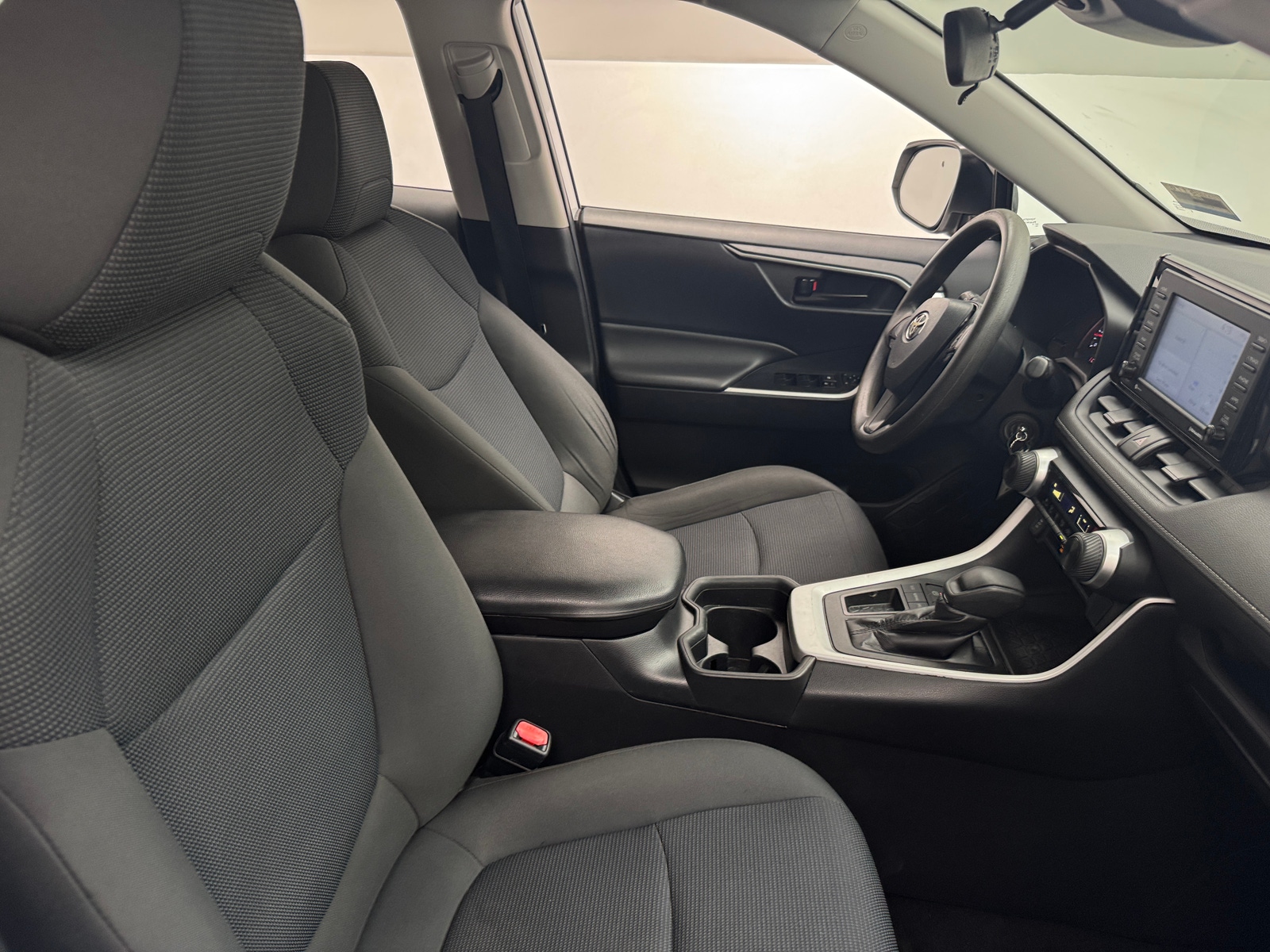 Thumbnail: 2020 Toyota RAV4 - 2