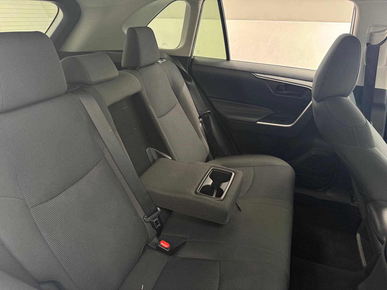 Thumbnail: 2020 Toyota RAV4 - 6