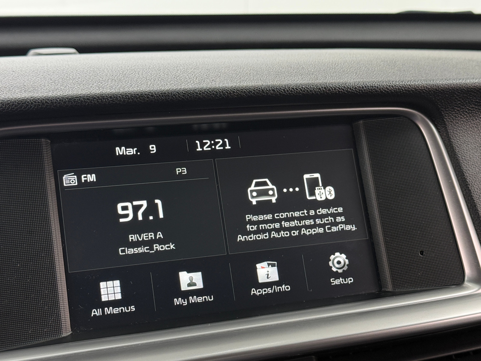 Thumbnail: 2020 Kia Optima - 4