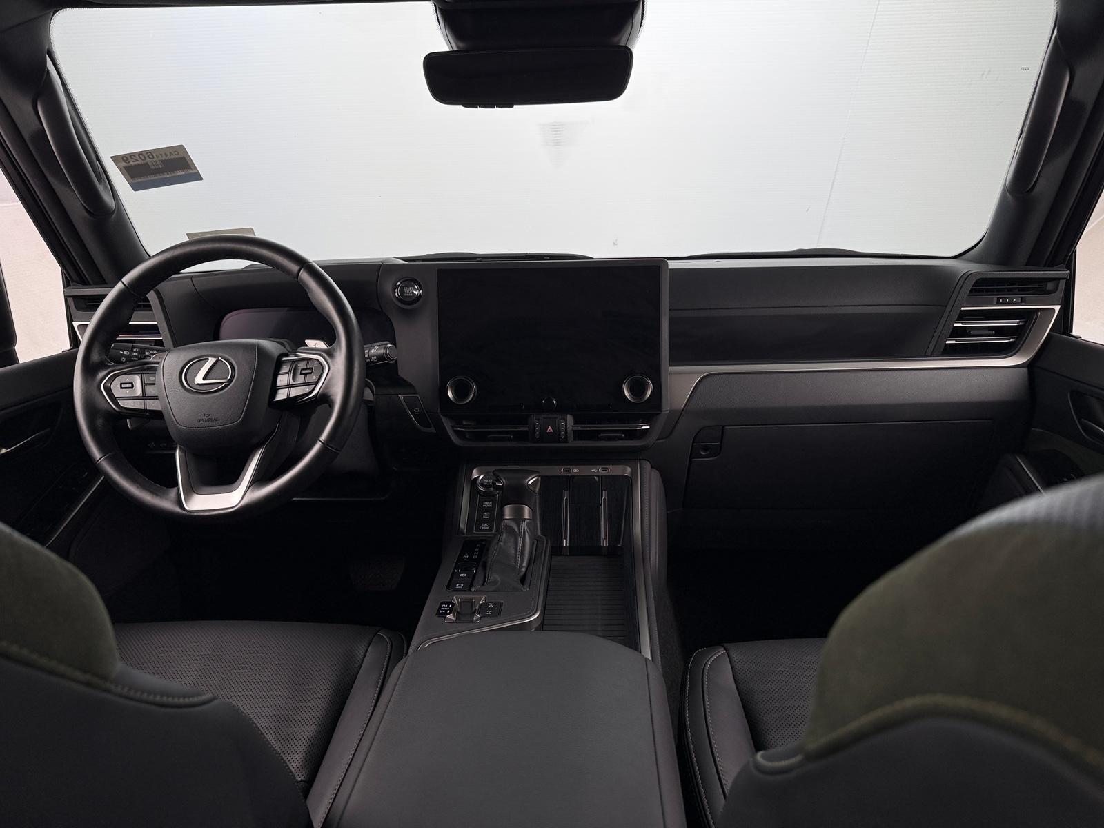 Thumbnail: 2024 Lexus GX - 2