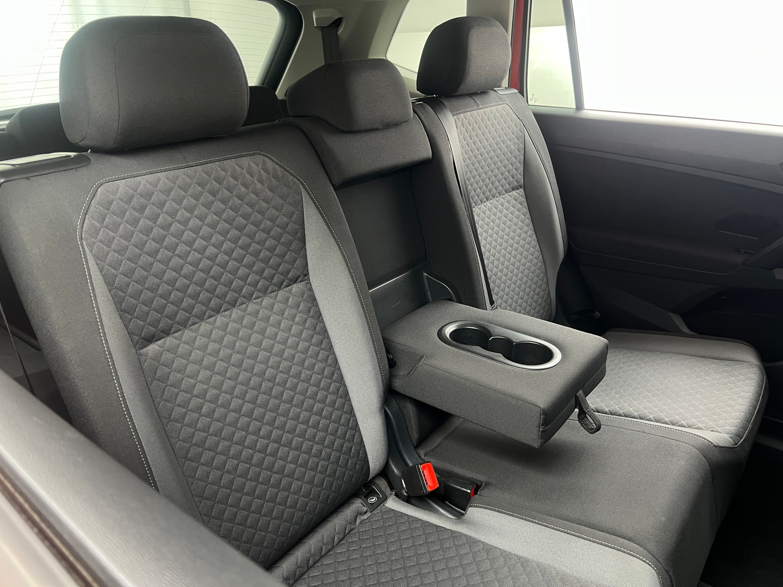 Thumbnail: 2019 Volkswagen Tiguan - 6